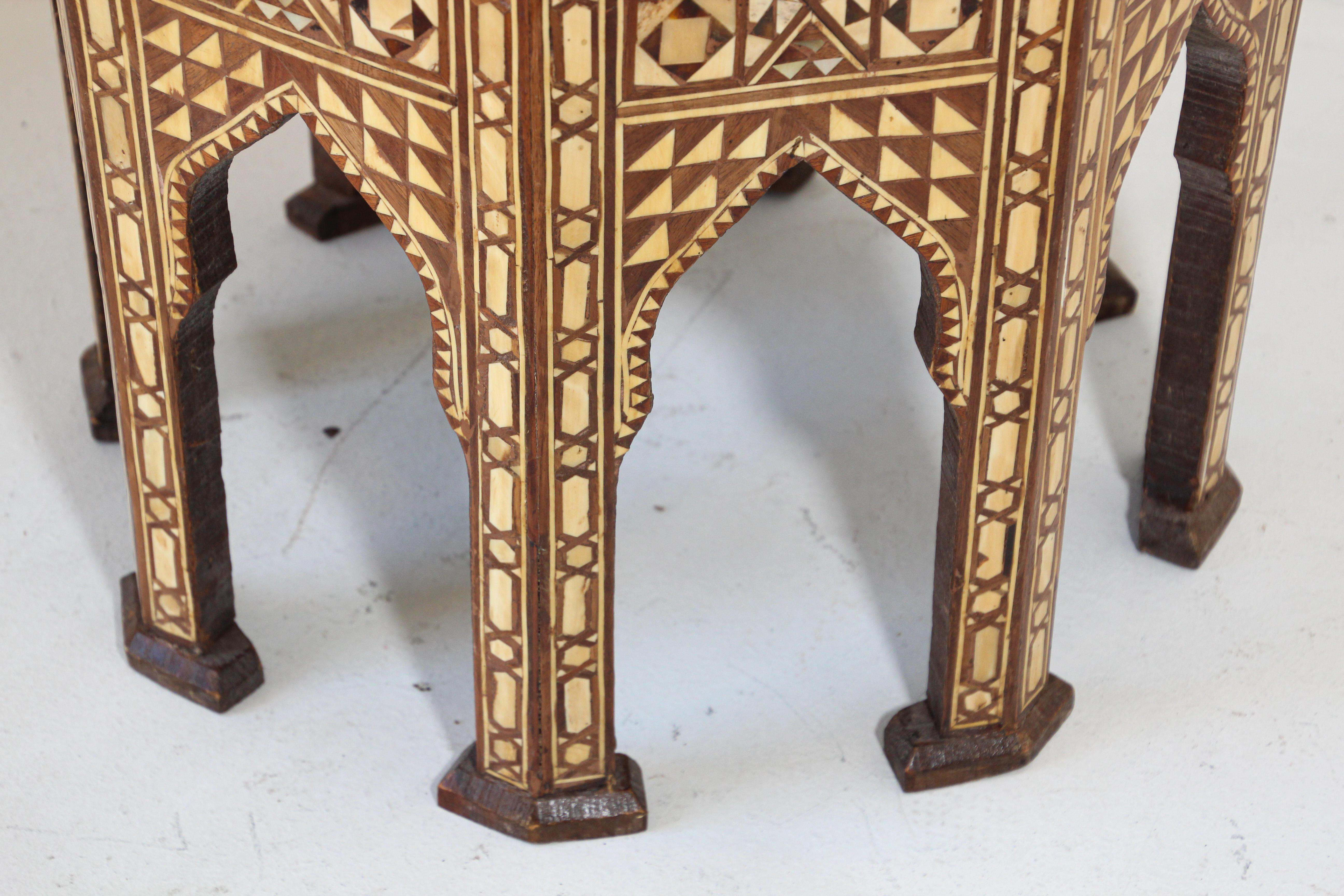 20th Century Moorish Handcrafted Octagonal Pedestal Table Inlaid with Mosaic Marquetry For Sale