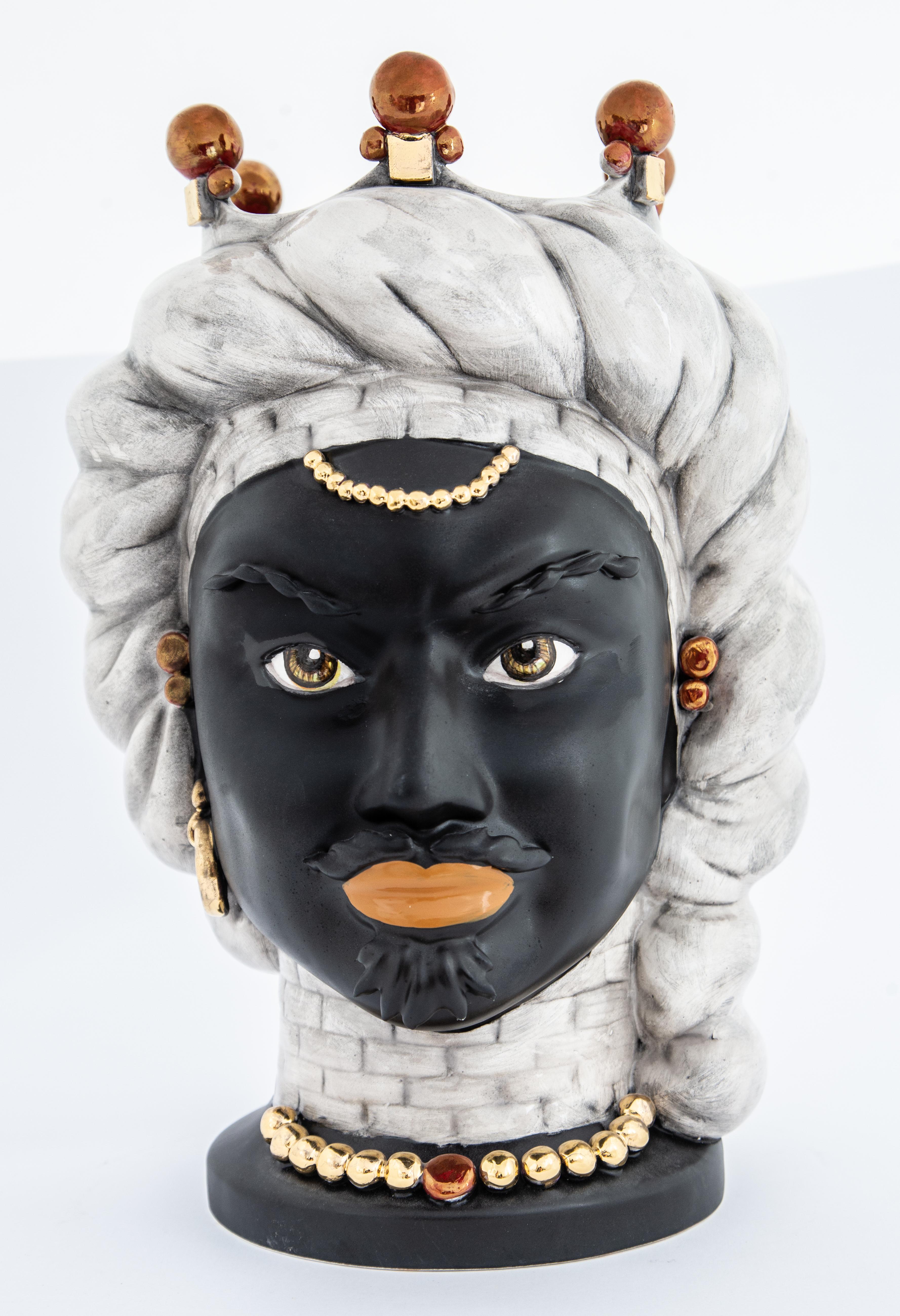 Moosischer Kopf, handgefertigt Sizilien, Vase, Größe S, farbenfroh, metallisch lackiert E23 (Moderne) im Angebot