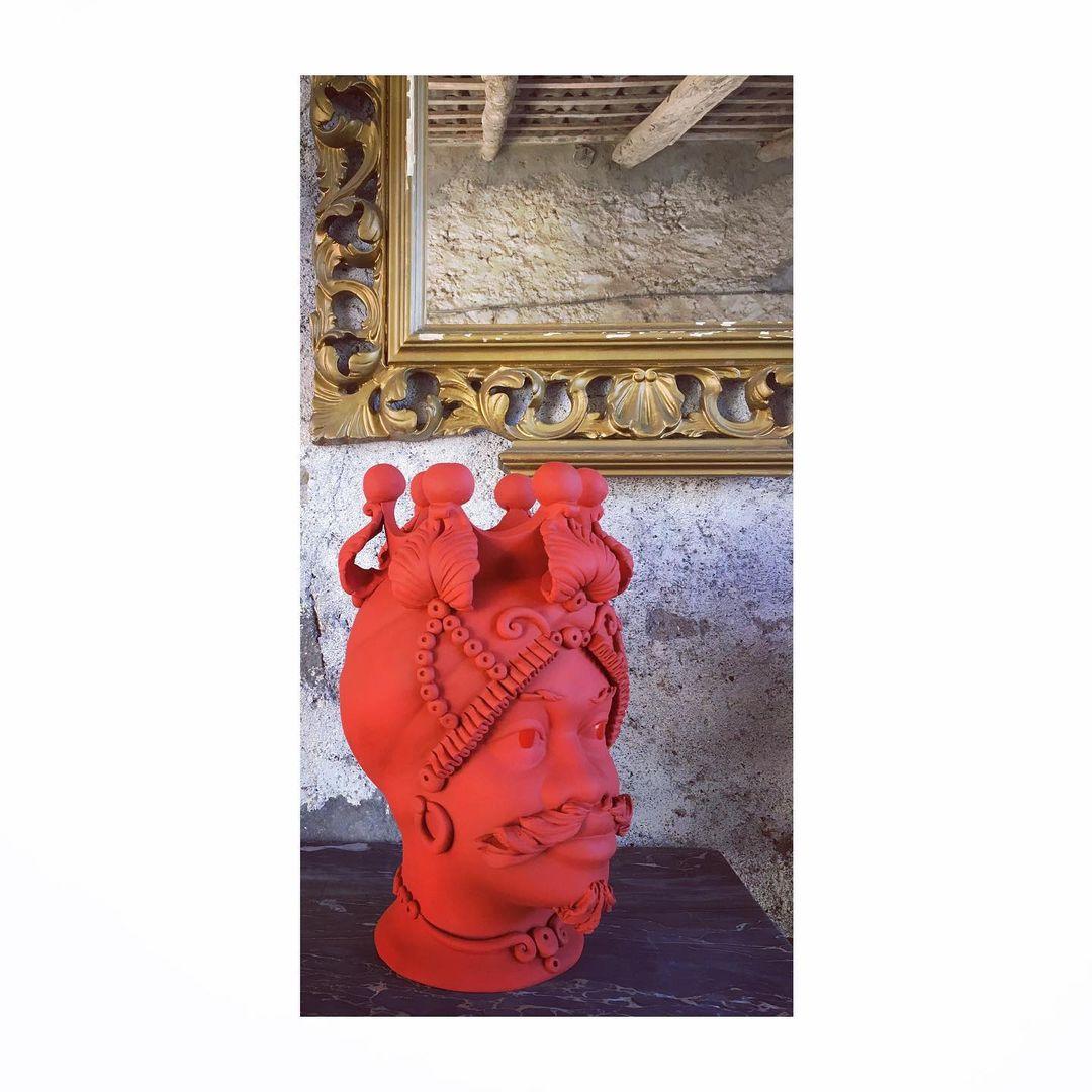 Maurische Köpfe Vasen „Acireale Mattrosa & Blattgold“ Handgefertigt in Italien, 2019 (Volkskunst) im Angebot