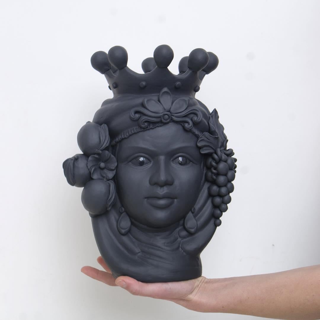 Arte popolare Vasi con teste moresche 