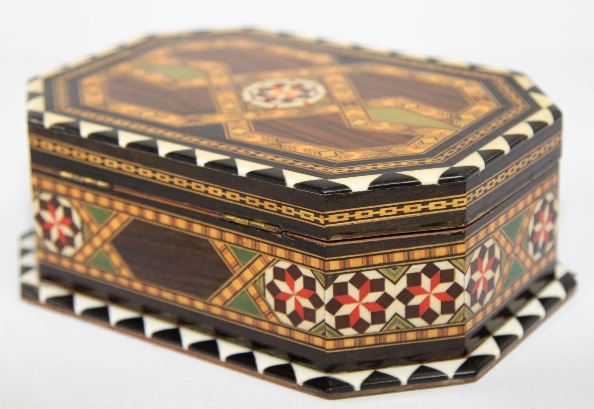 Moorish Inlaid Marquetry Jewelry Box Spain For Sale 3