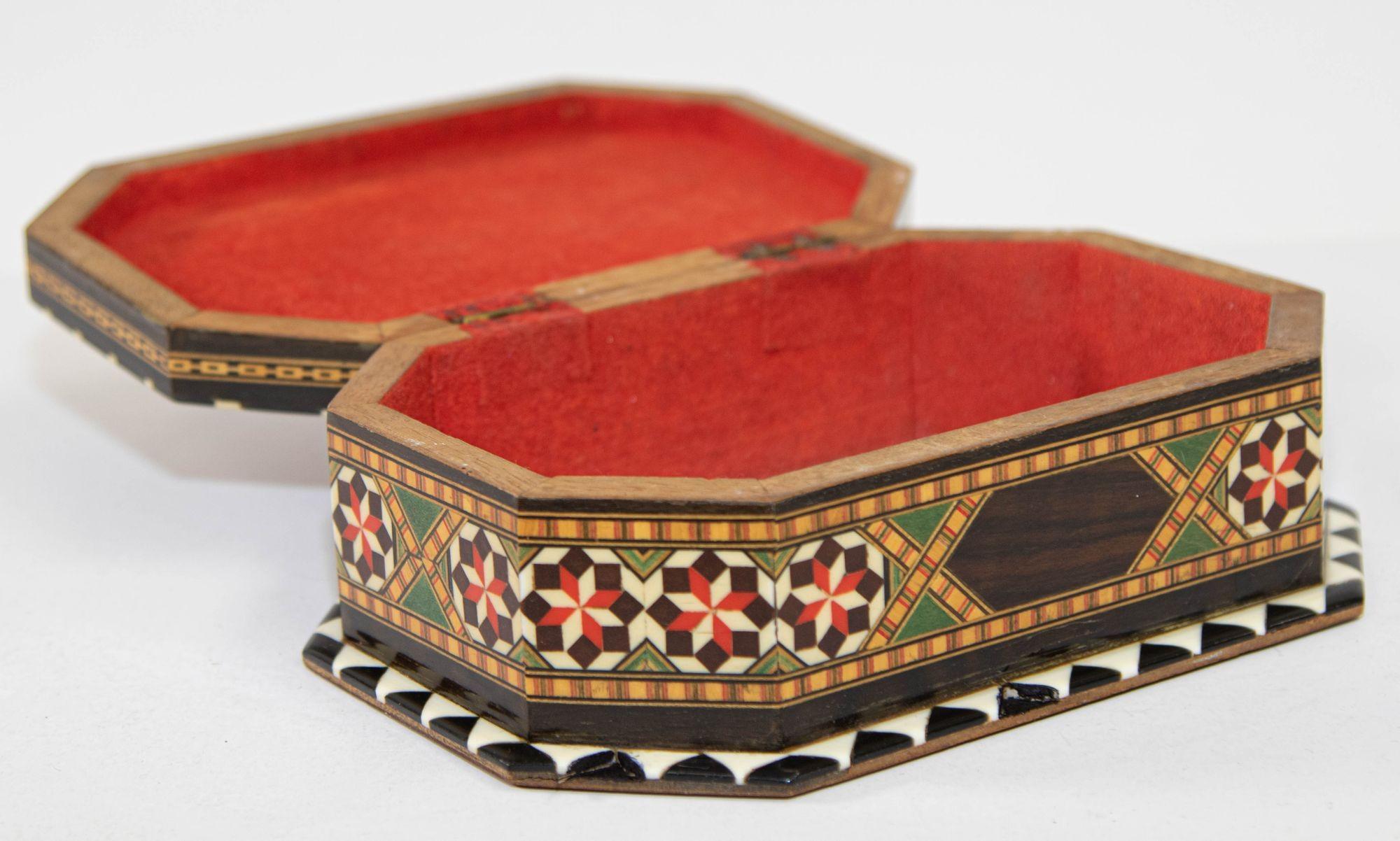 Moorish Inlaid Marquetry Jewelry Box Spain 5