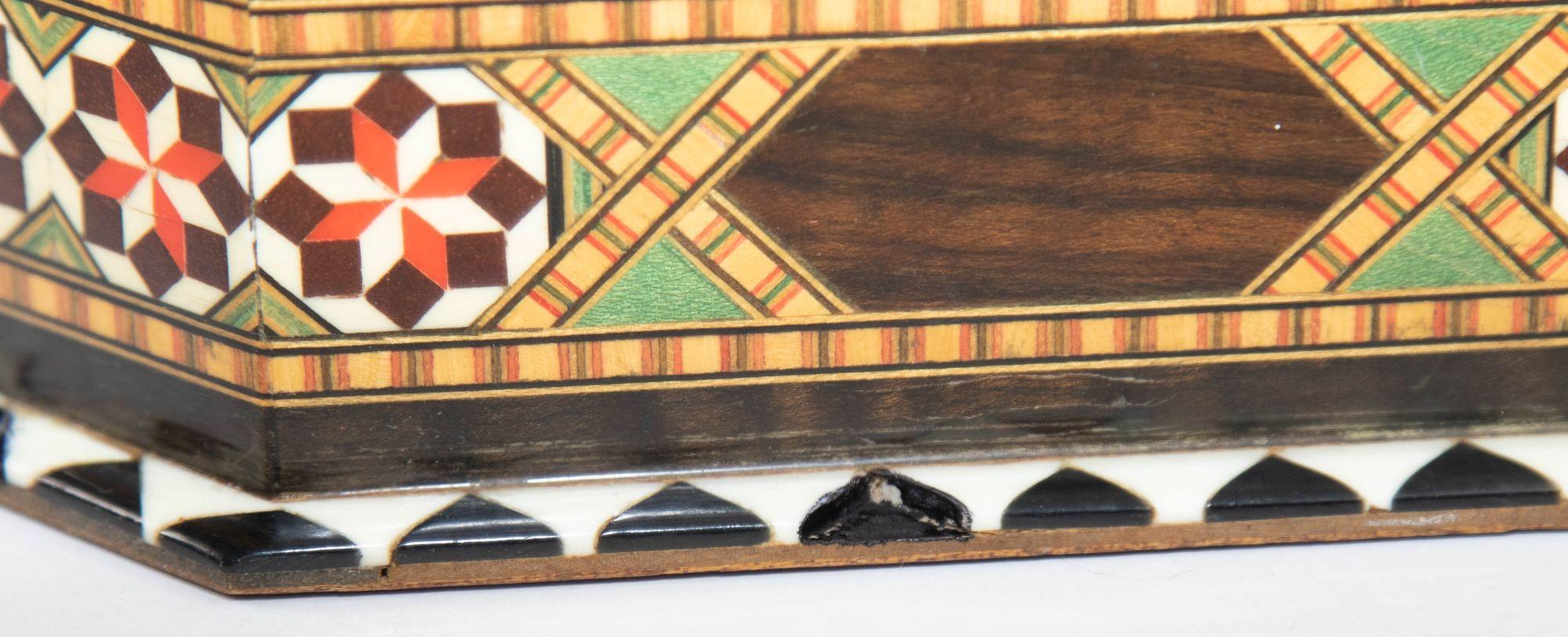 Moorish Inlaid Marquetry Jewelry Box Spain 6