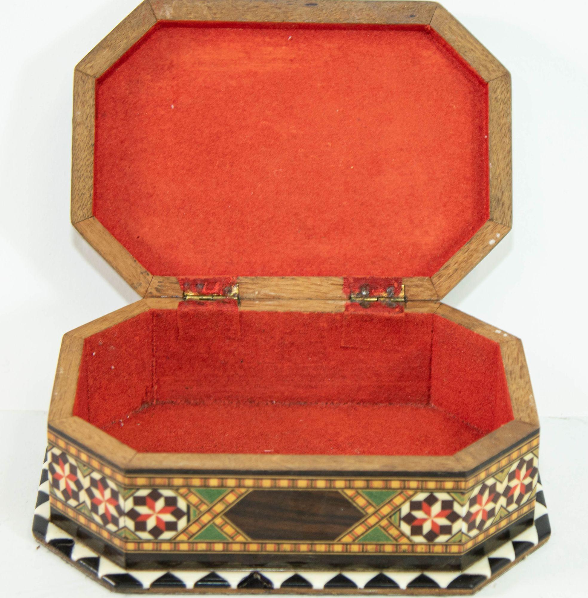Moorish Inlaid Marquetry Jewelry Box Spain 1
