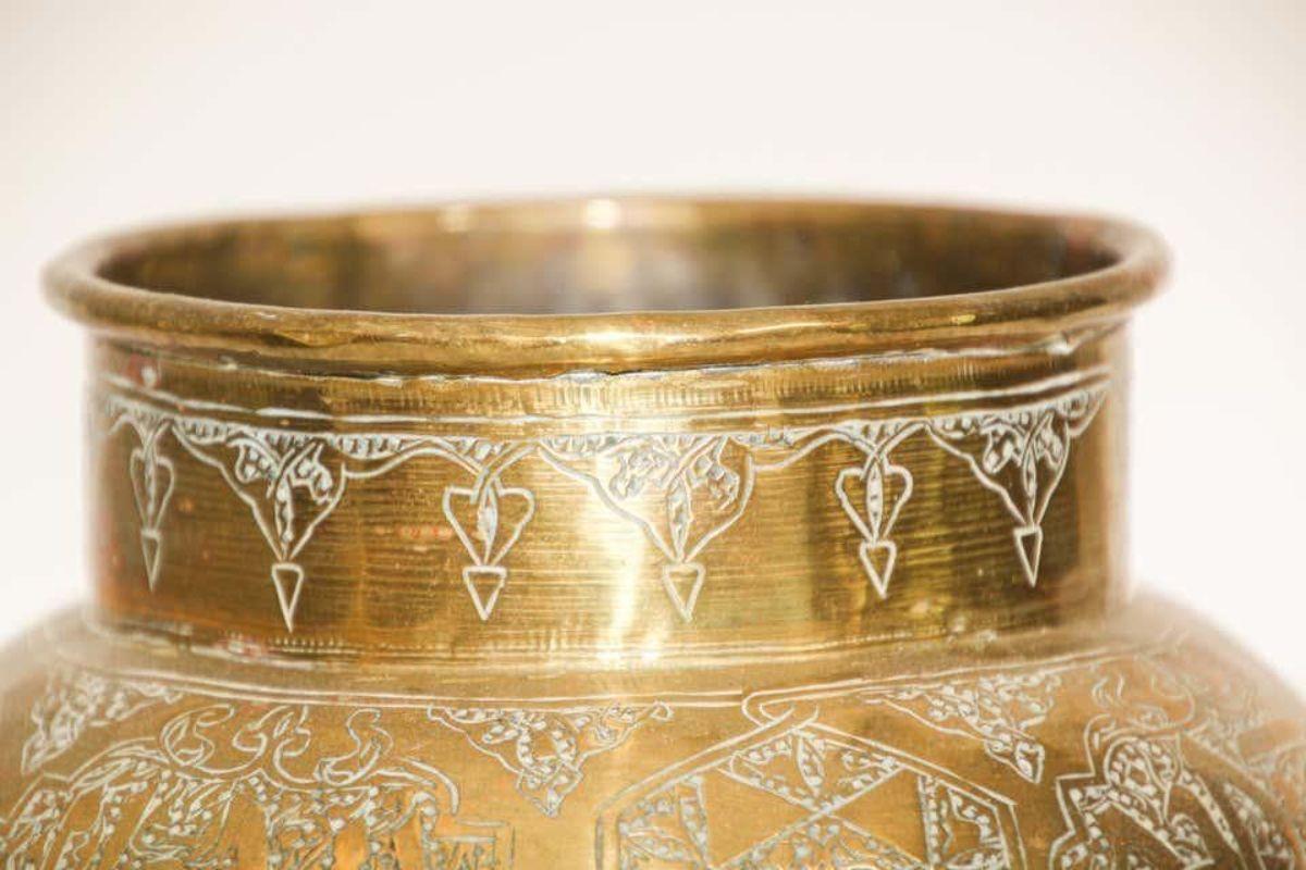 Antique Moorish Islamic Brass Bowl with Calligraphy Writing For Sale 5