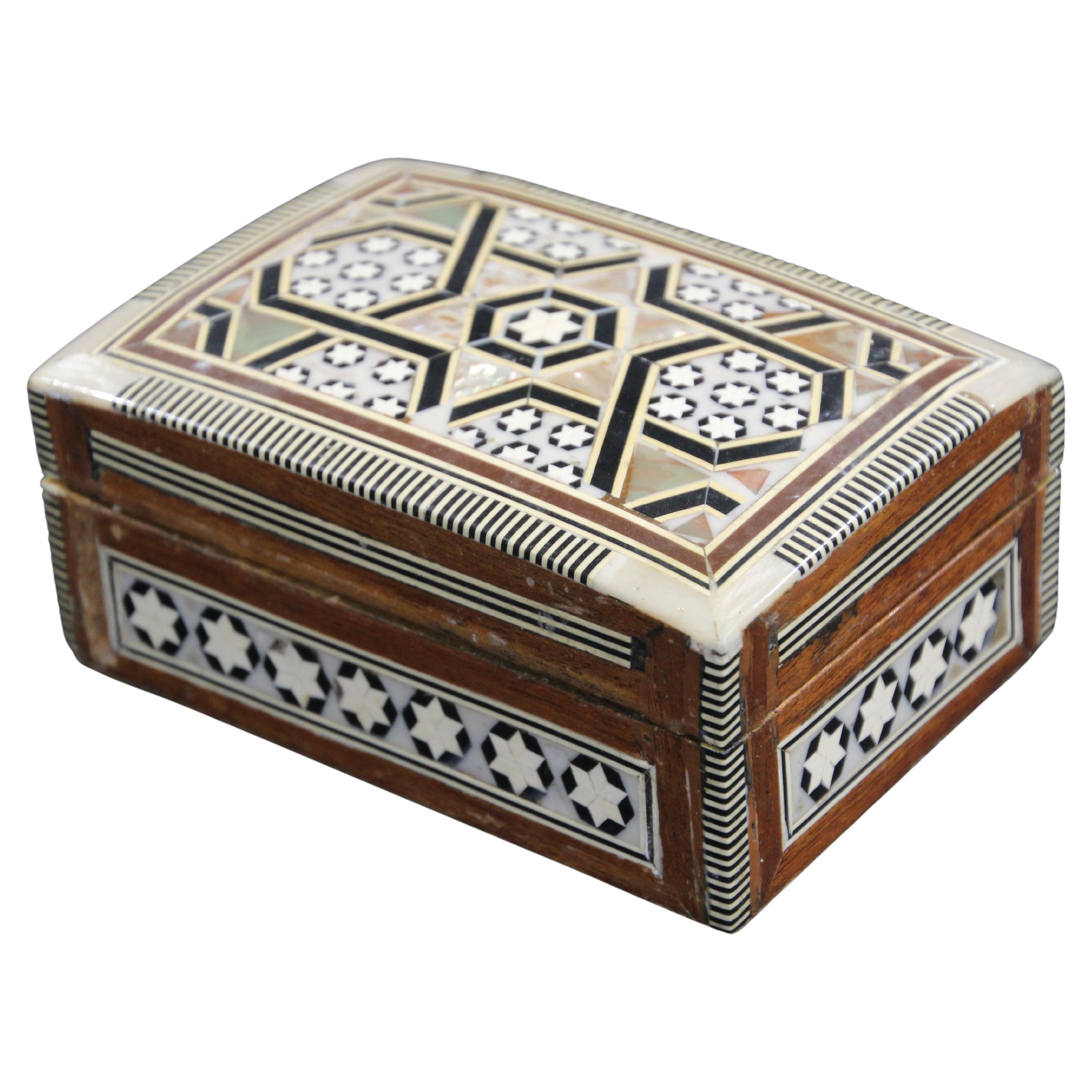 Moorish Middle Eastern Handcrafted Mosaic Decorative Box For Sale