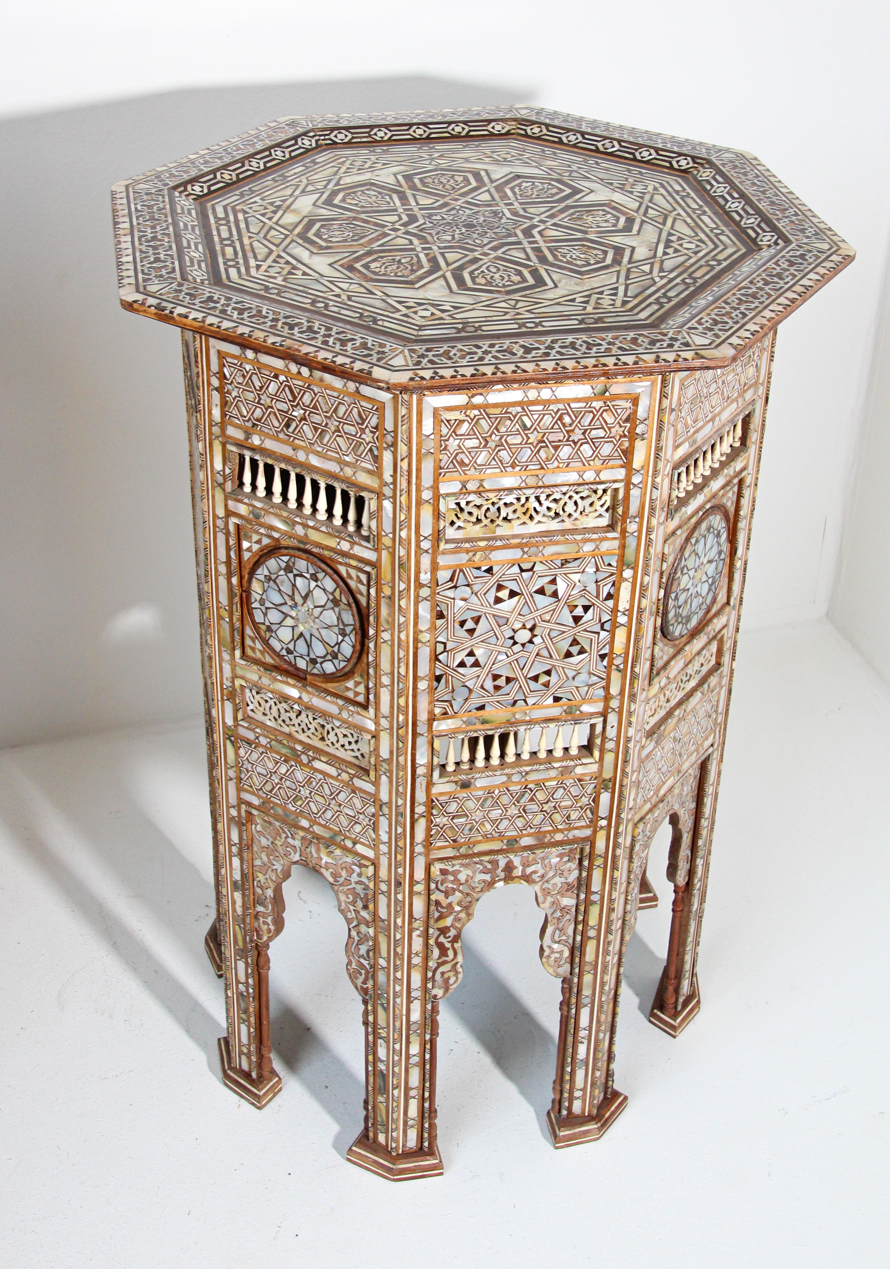 Hand-Crafted Moorish Middle Eastern Large Pedestal Tables Inlaid with Shell, 19th C. For Sale