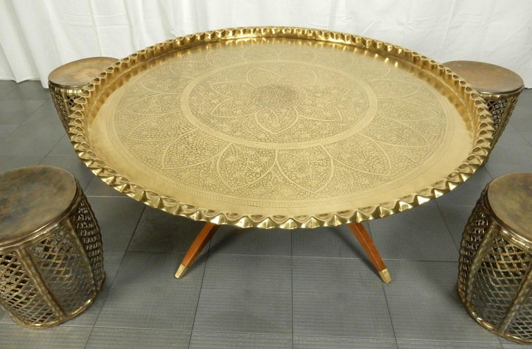 20th Century Bohemian Campaign Brass Tray Coffee Table with 4 Brass Stools For Sale