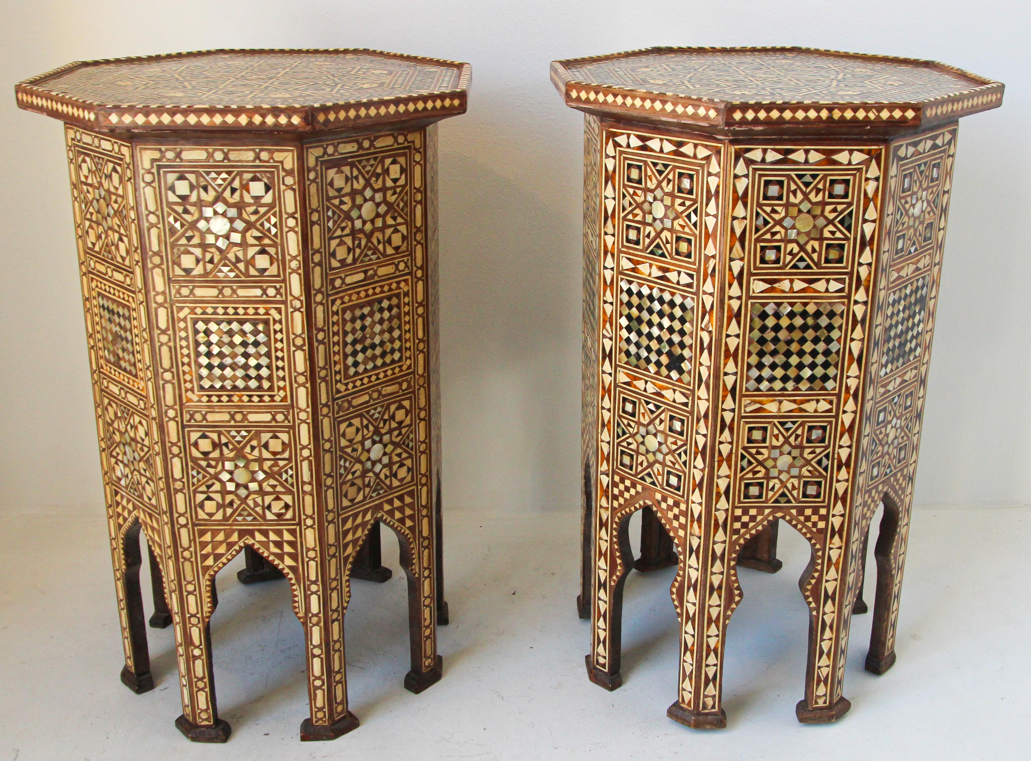 Moorish Moroccan Octagonal Pedestal Tables Inlaid with Mosaic Marquetry For Sale 5