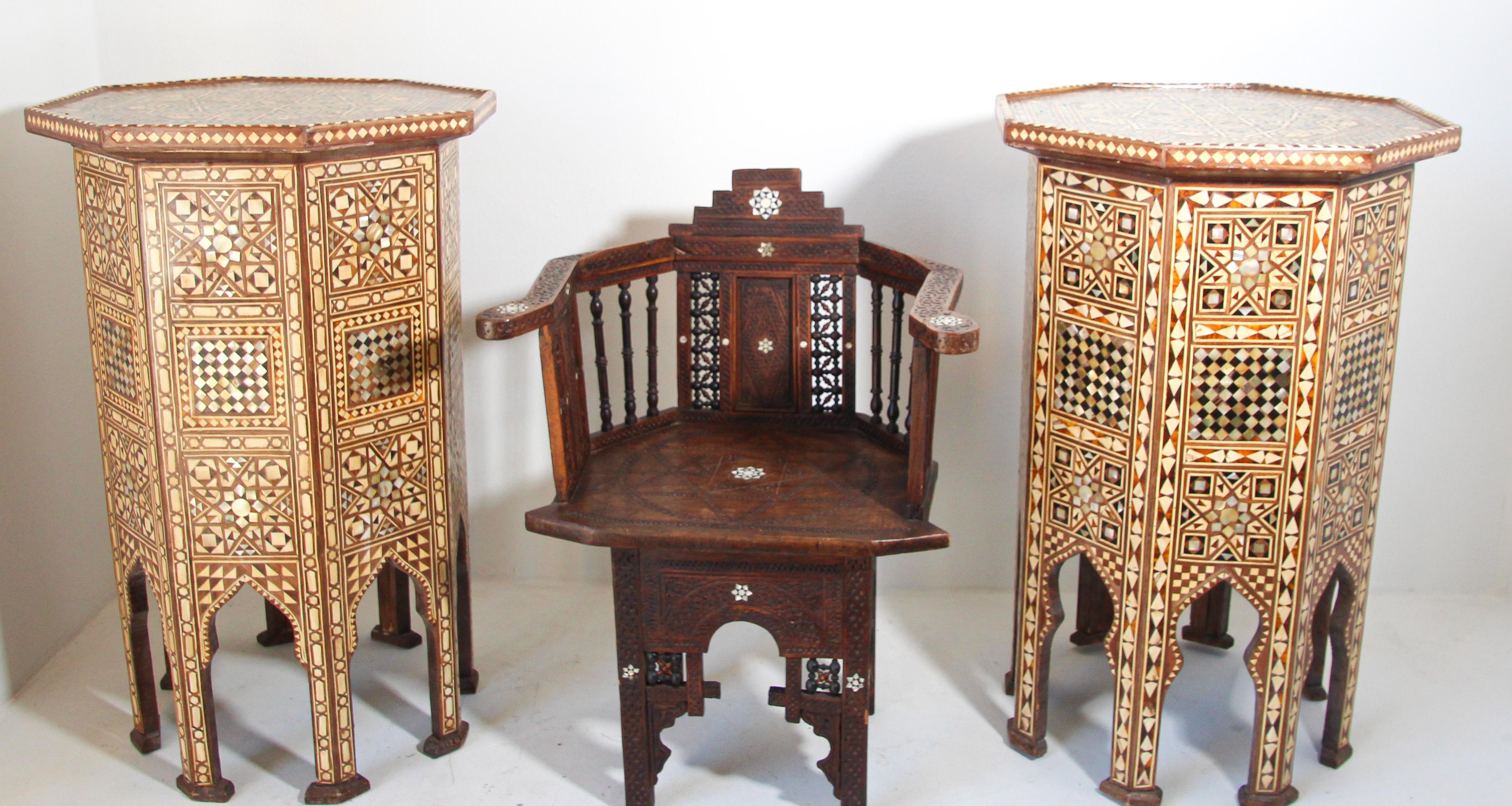 Moorish Moroccan Octagonal Pedestal Tables Inlaid with Mosaic Marquetry In Good Condition For Sale In North Hollywood, CA