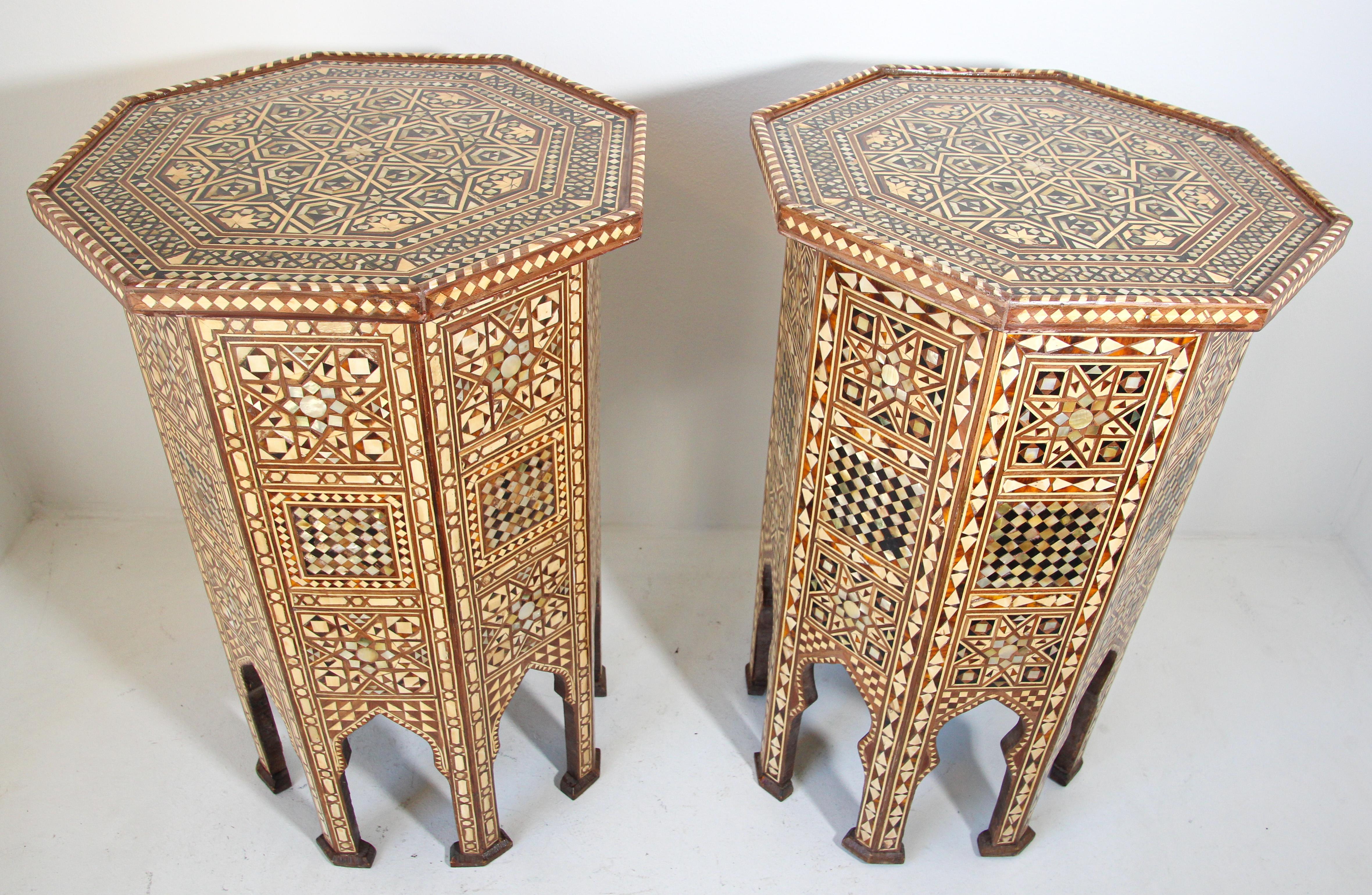 Moorish Moroccan Octagonal Pedestal Tables Inlaid with Mosaic Marquetry For Sale 3