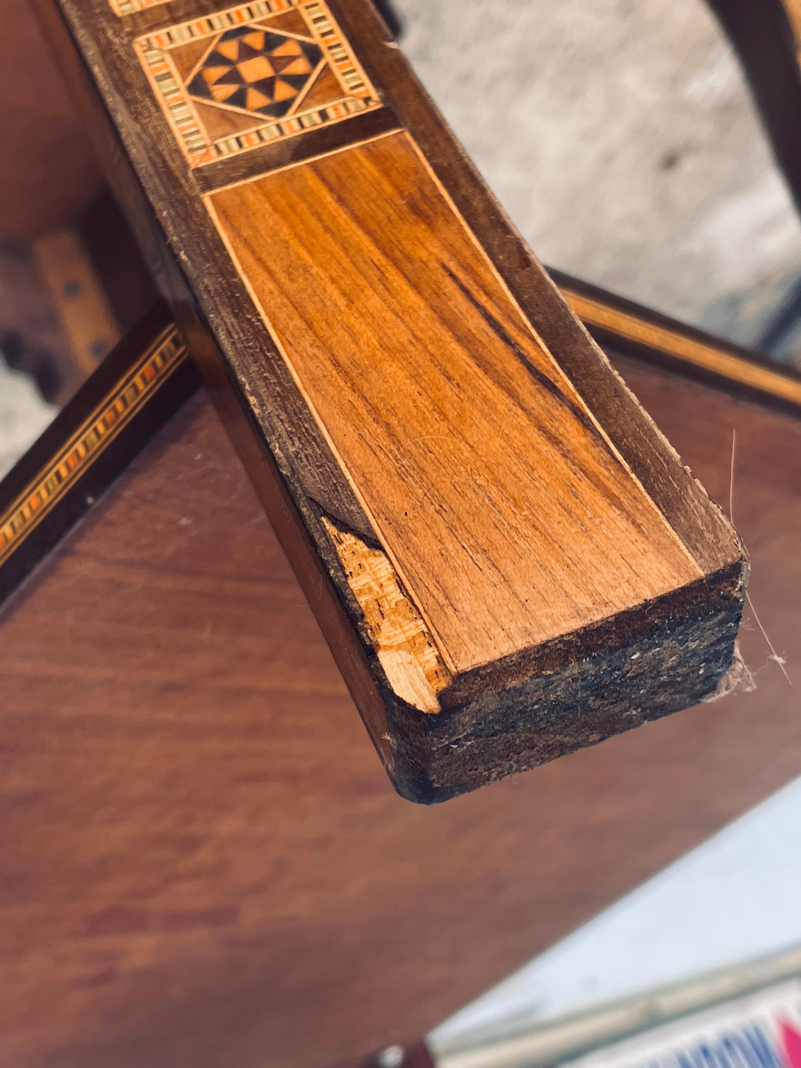 Moresco Tavolo da tè quadrato occasionale con intarsio in legno di madreperla moresco in vendita