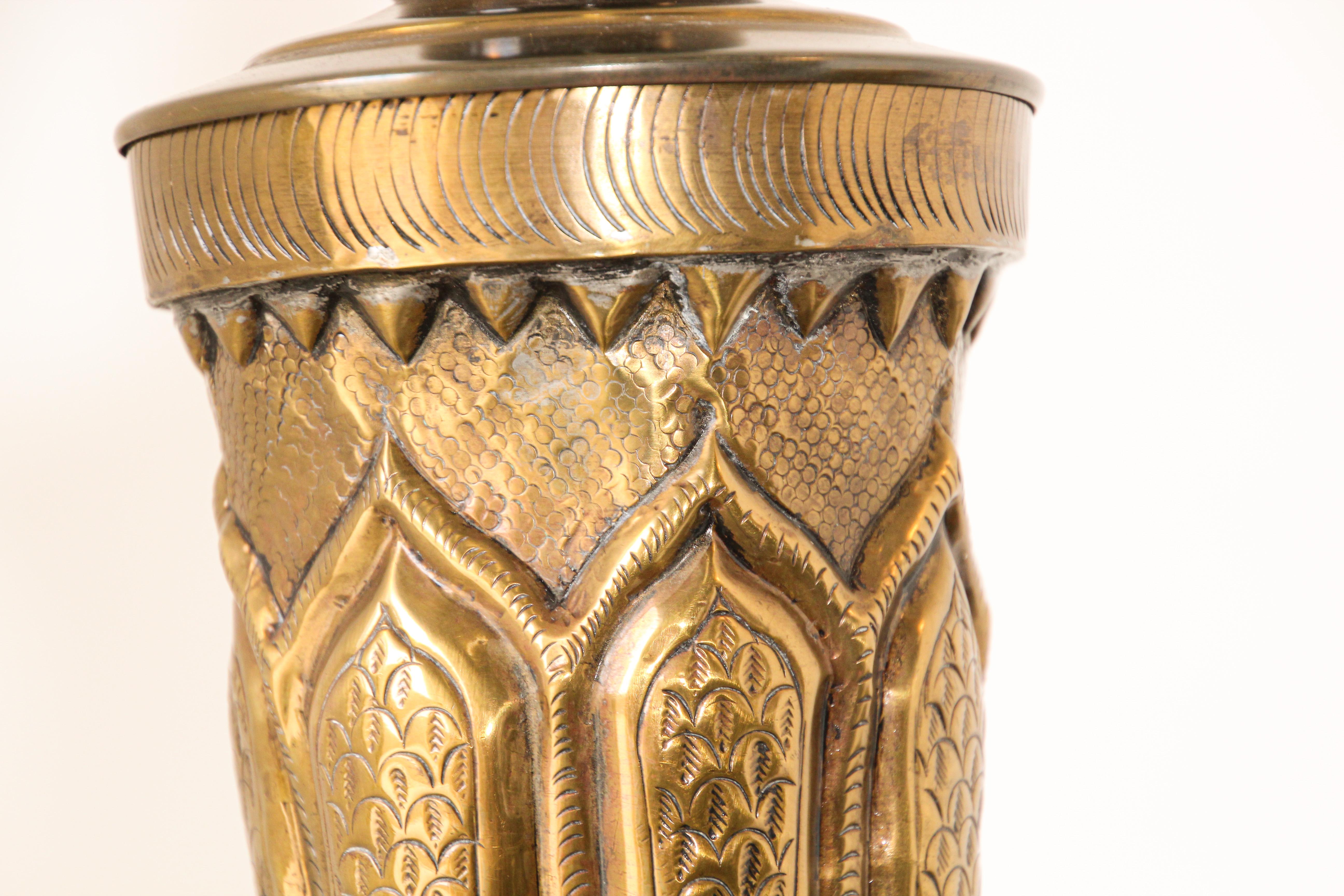Moorish Mughal Indo Persian Brass Table Lamp For Sale 6