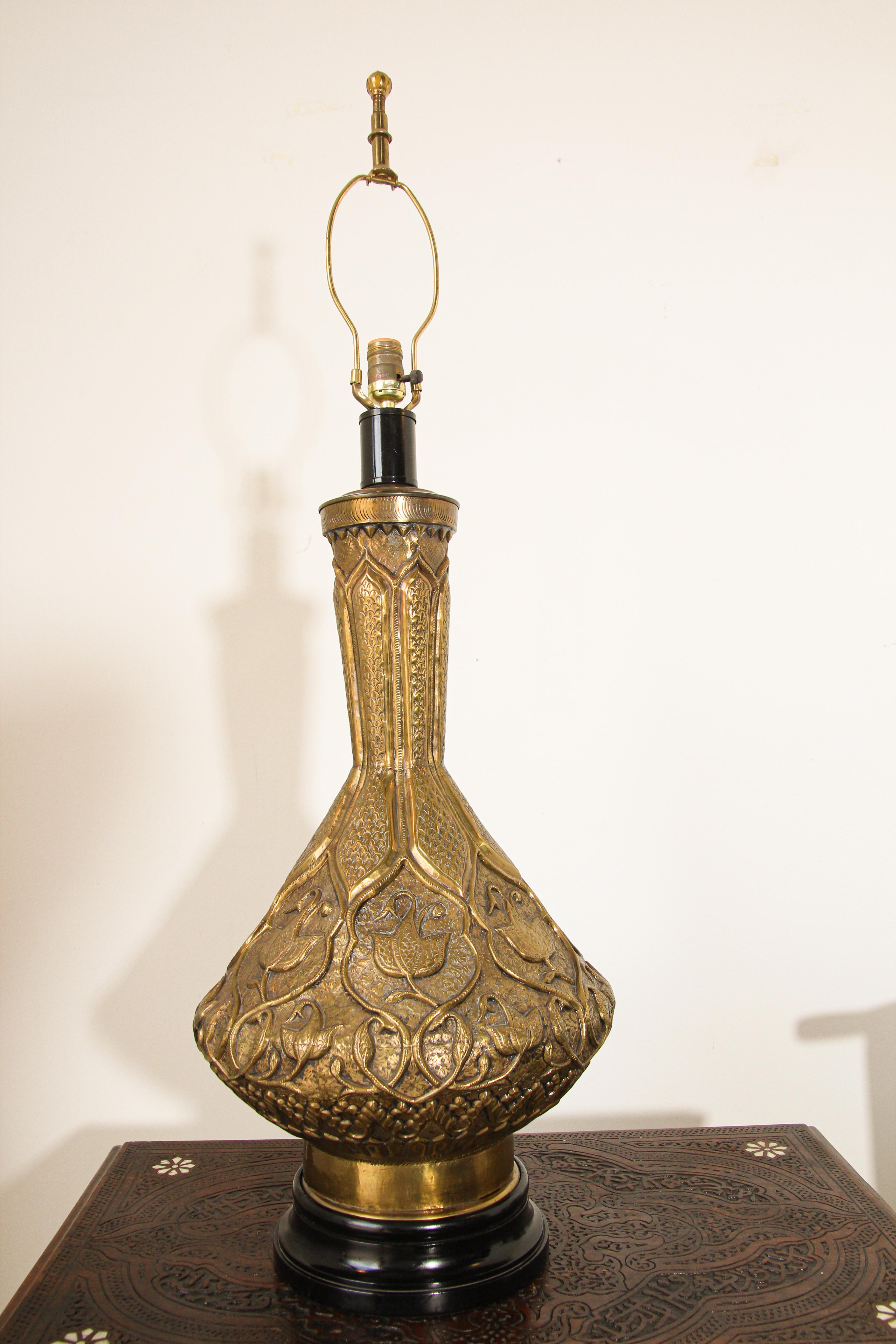 Moorish Mughal Indo Persian Brass Table Lamp For Sale 8