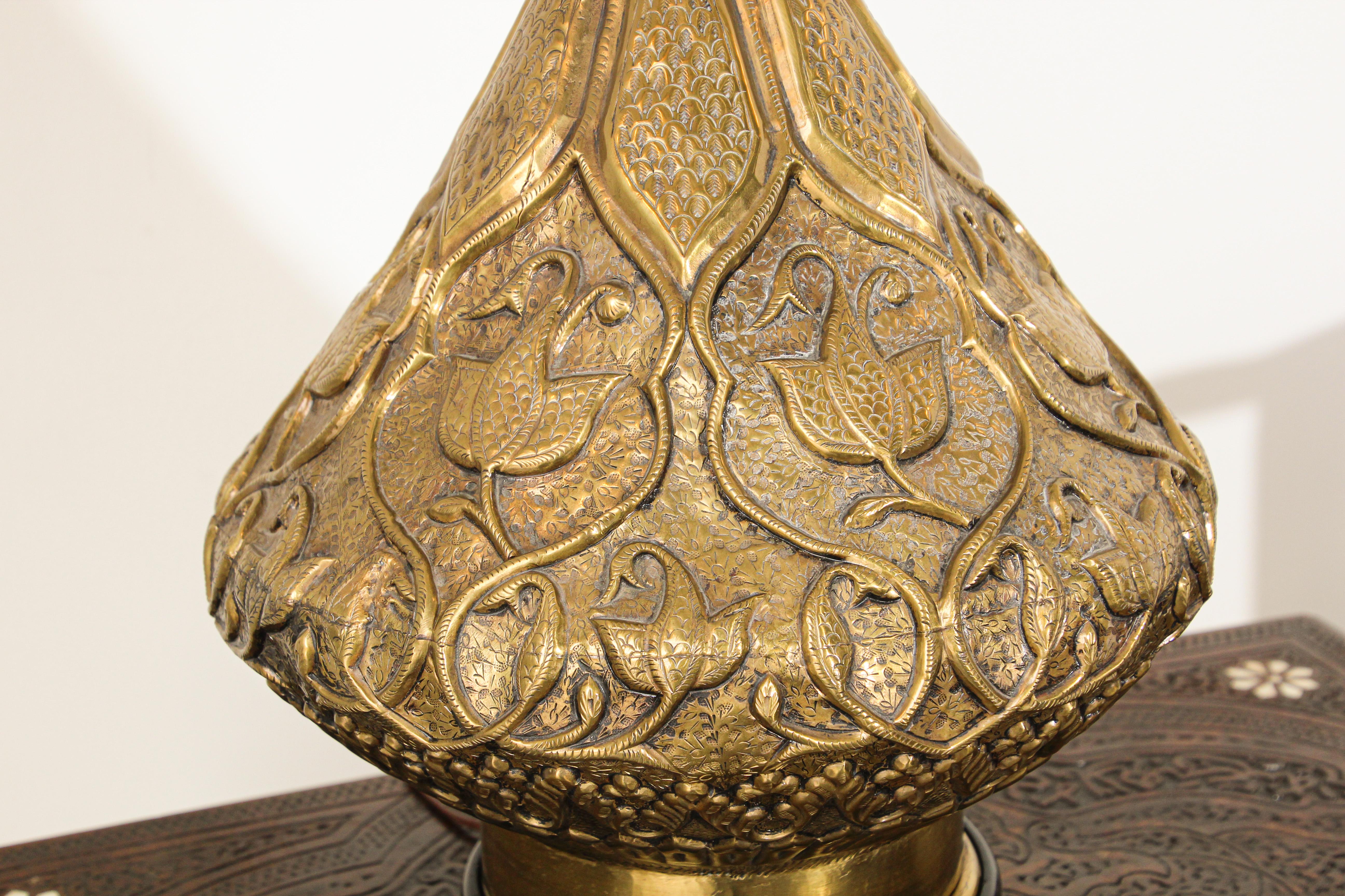 Hand-Carved Moorish Mughal Indo Persian Brass Table Lamp For Sale