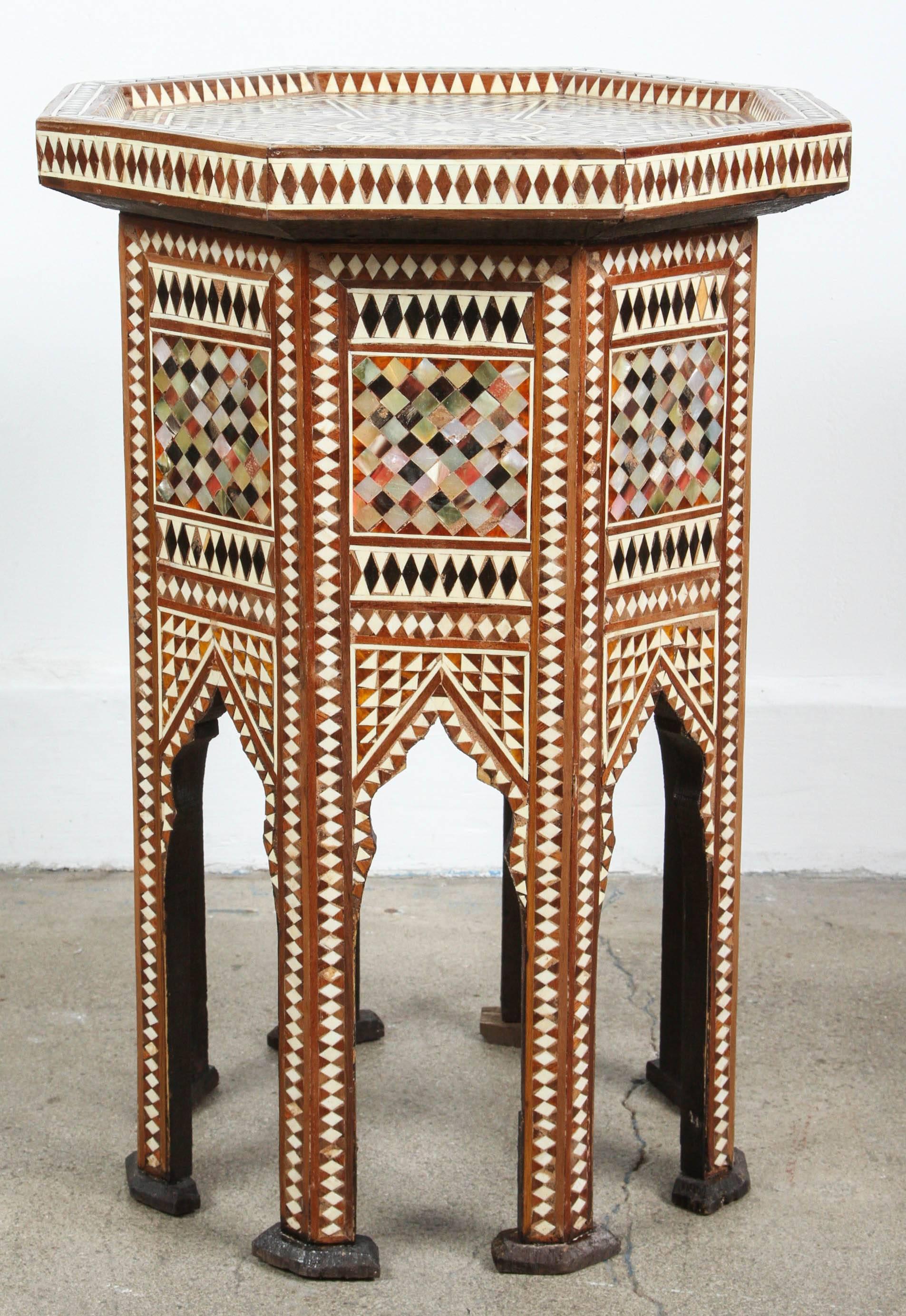 Moorish Octagonal Side Table Inlay with Mother of Pearl In Good Condition In North Hollywood, CA