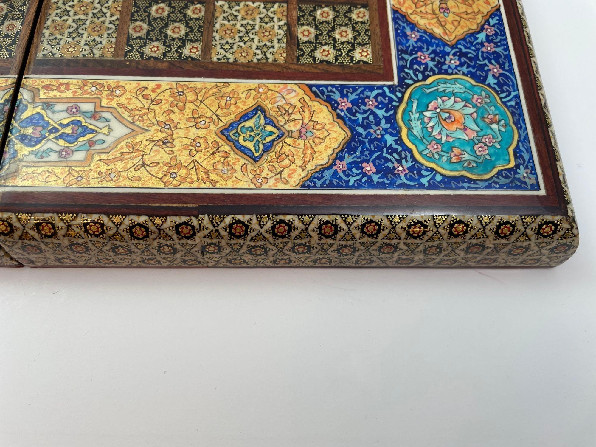 Maurisch Persisch Intarsien Mikro-Mosaik Backgammon und Schachbrett im Angebot 1
