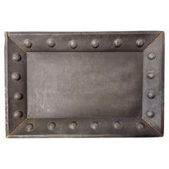 Rustikales Serviertablett aus Eisen mit gehämmerten Kreisen im maurischen Stil,  Groß 20" x 30"