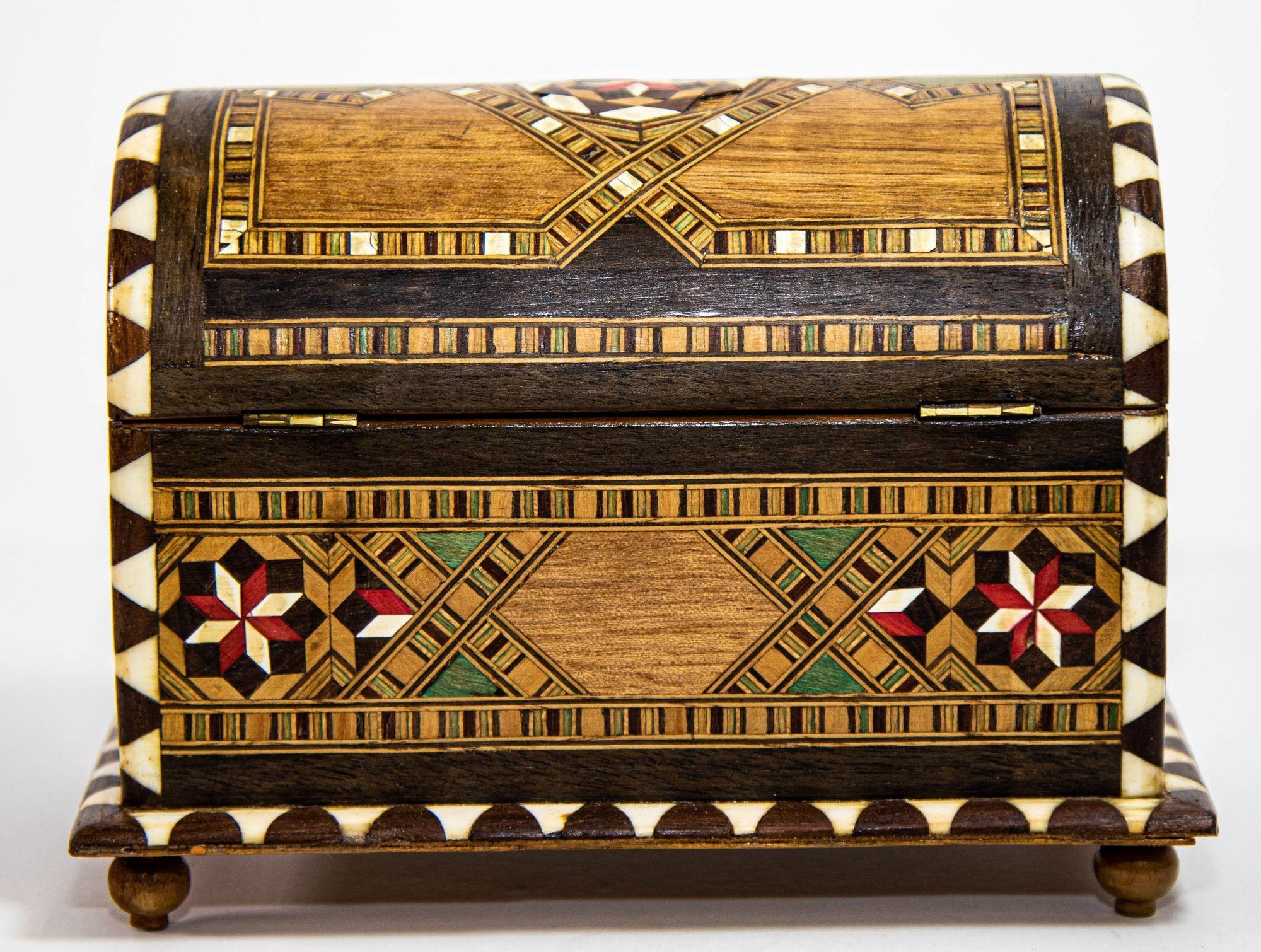 20th Century Moorish Spain Arch Top Wood Inaid Marquetry Jewelry Box For Sale