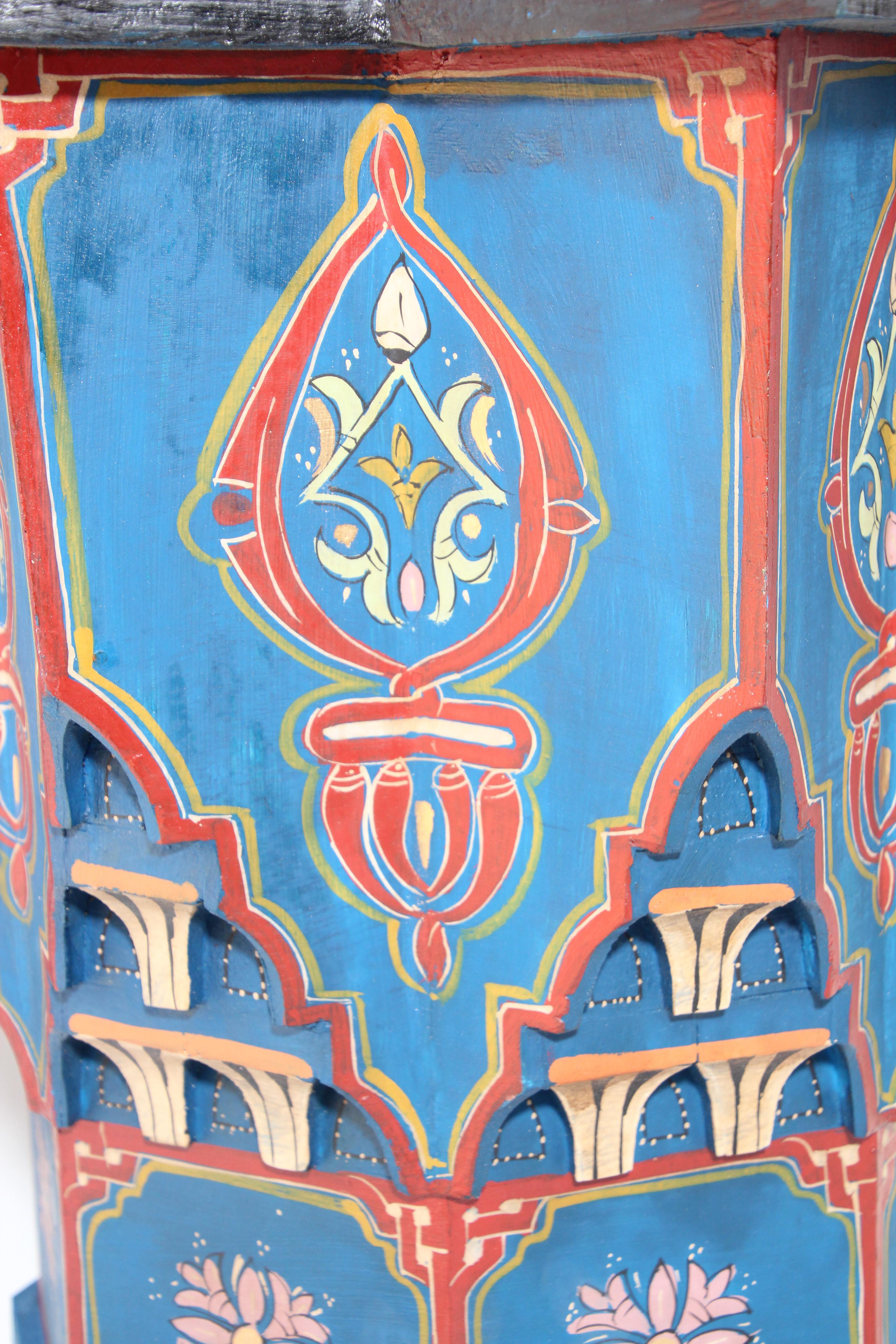 Paire de tables à boissons d'appoint marocaines bleue en forme d'étoile mauresque des années 1960 en vente 4