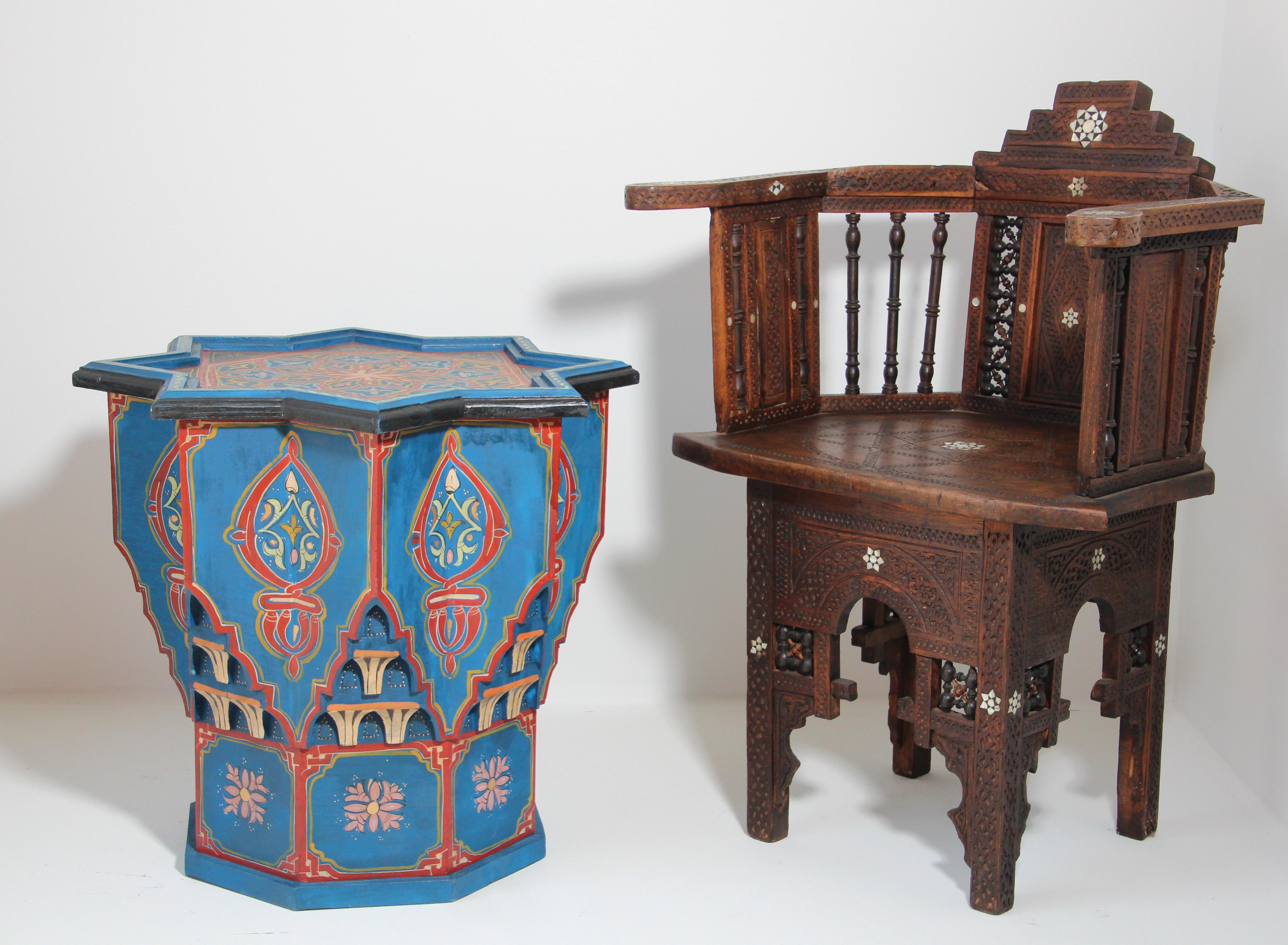 Moroccan Moorish Star Shape Blue Pair of Side Drinks tables 1960s For Sale 9
