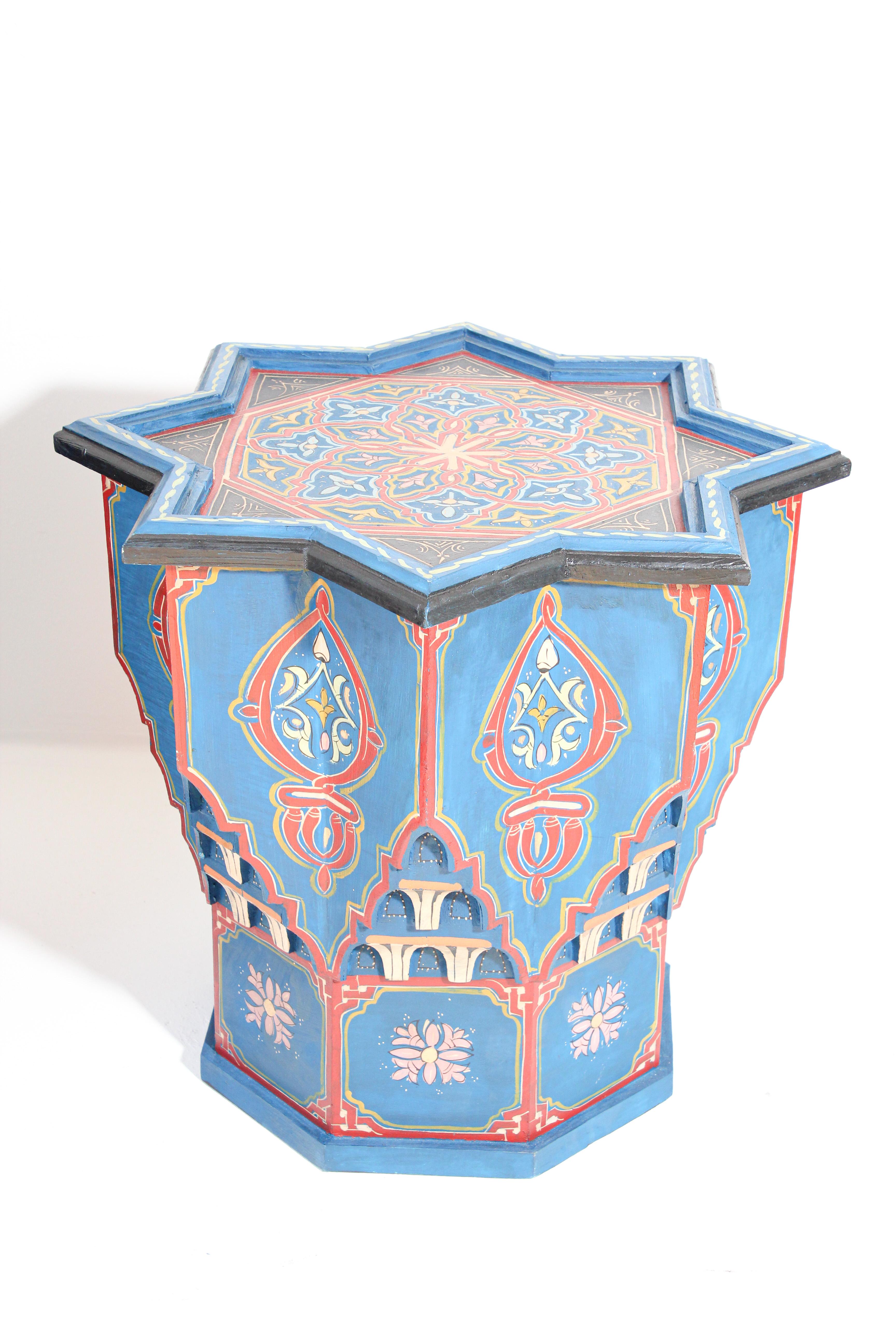 Moroccan Moorish Star Shape Blue Pair of Side Drinks tables 1960s In Good Condition For Sale In North Hollywood, CA