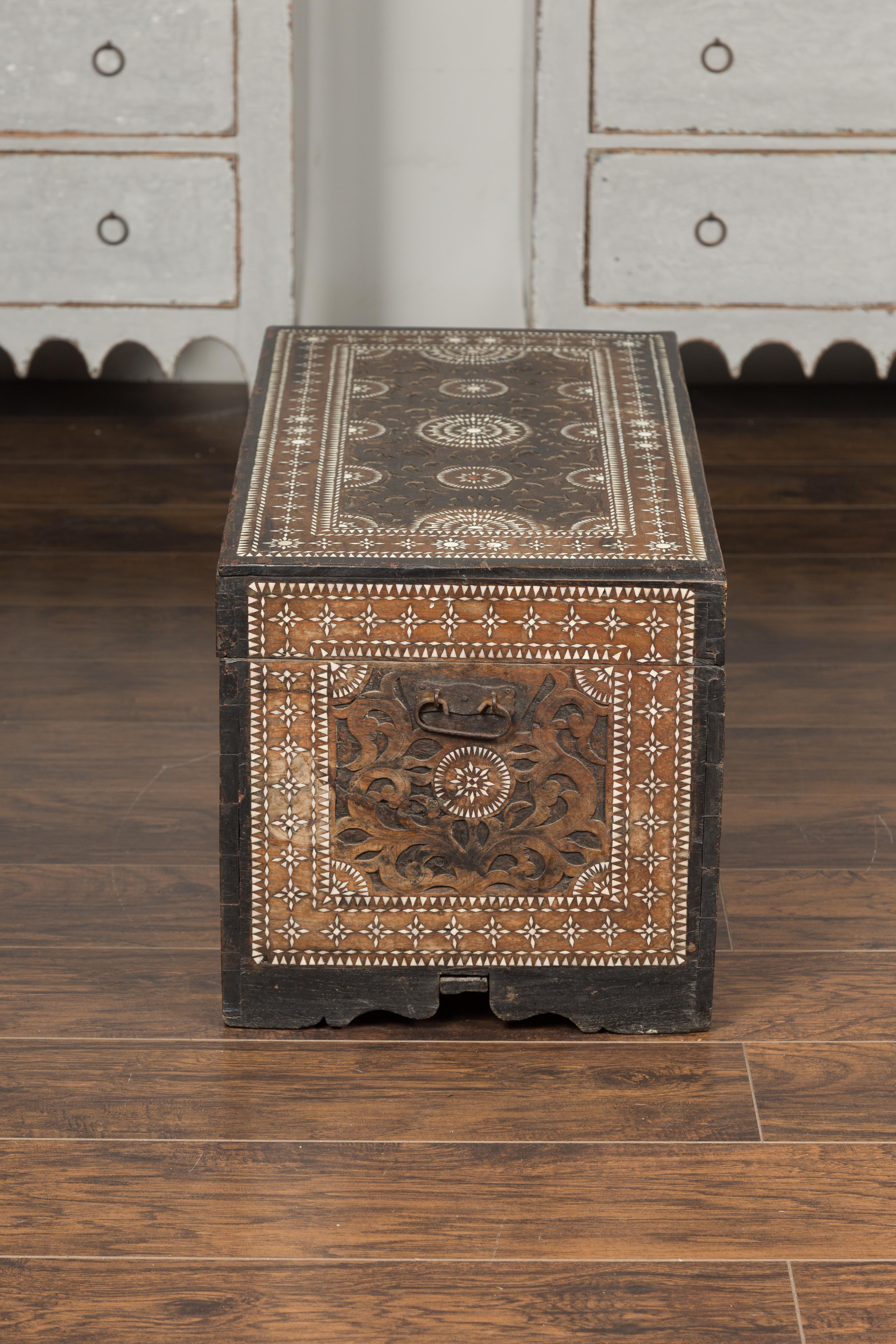 Moorish Style 1920s Blanket Chest with Geometric Mother of Pearl Inlaid Decor 8