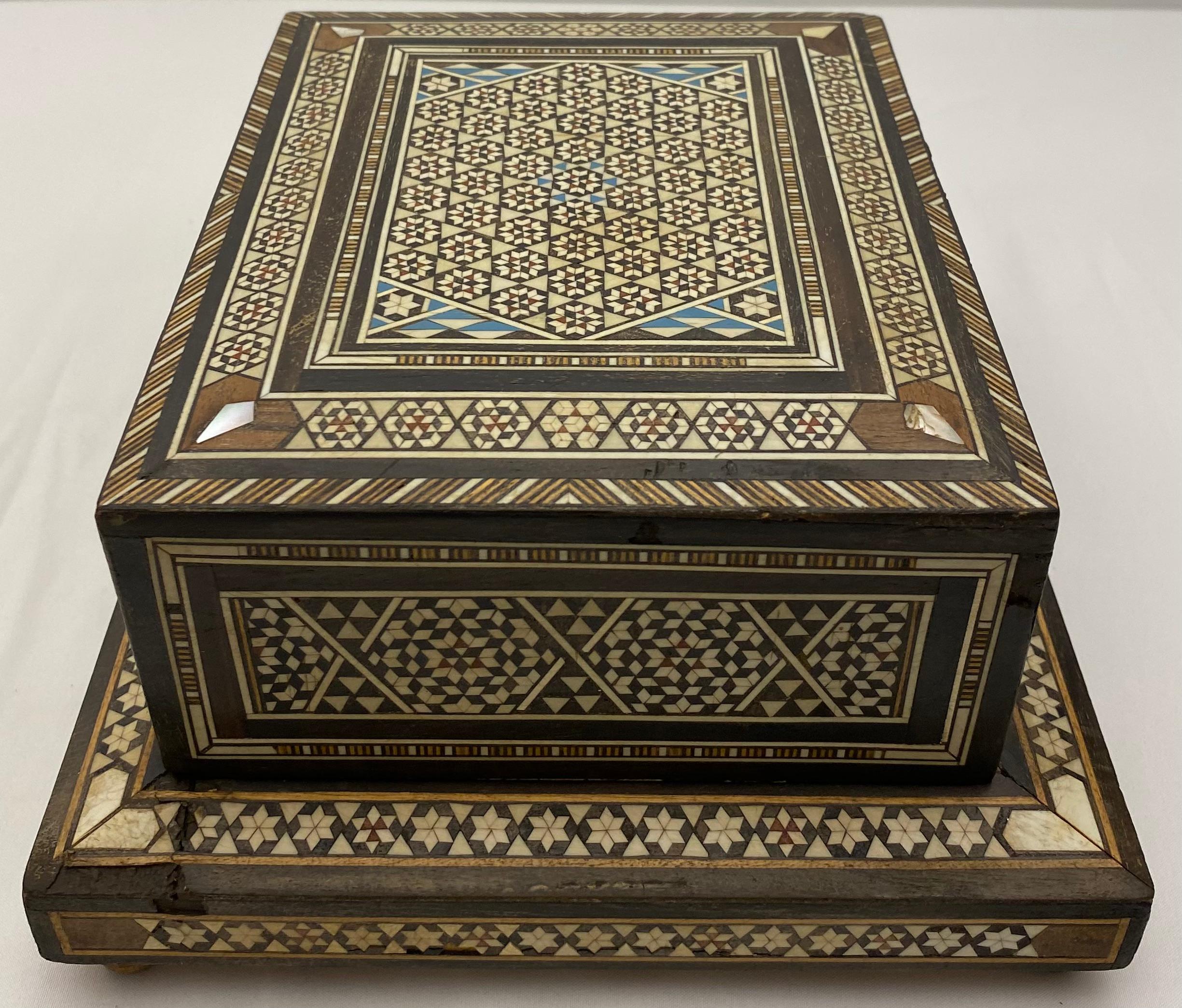 Moorish Style Mother-of-Pearl Inlaid Art Deco Cigarette Box For Sale 1