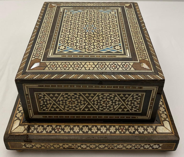 Moorish Style Mother-of-Pearl Inlaid Art Deco Cigarette Box For Sale 5