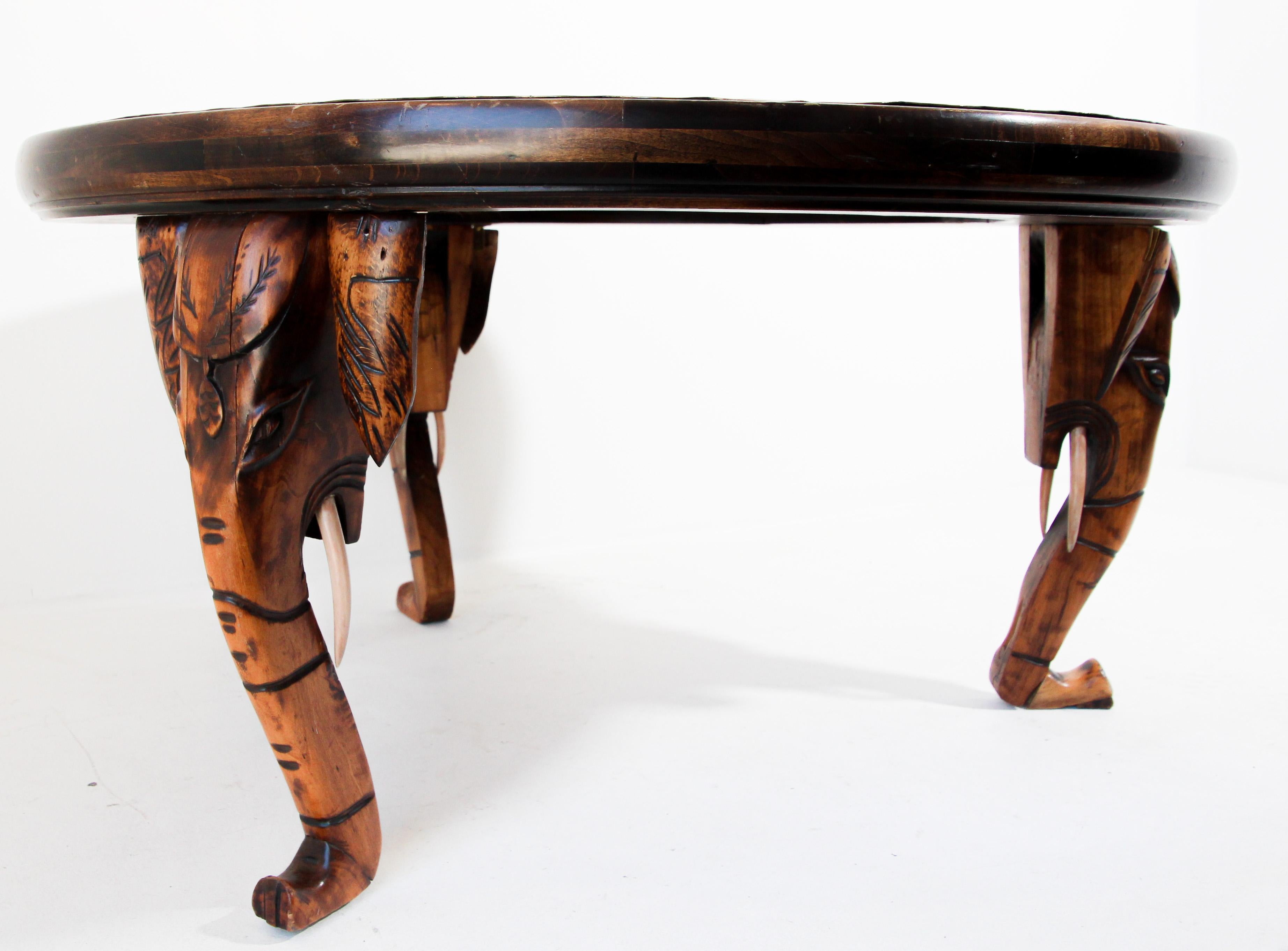 Table à plateau turque mauresque en cuivre en vente 7