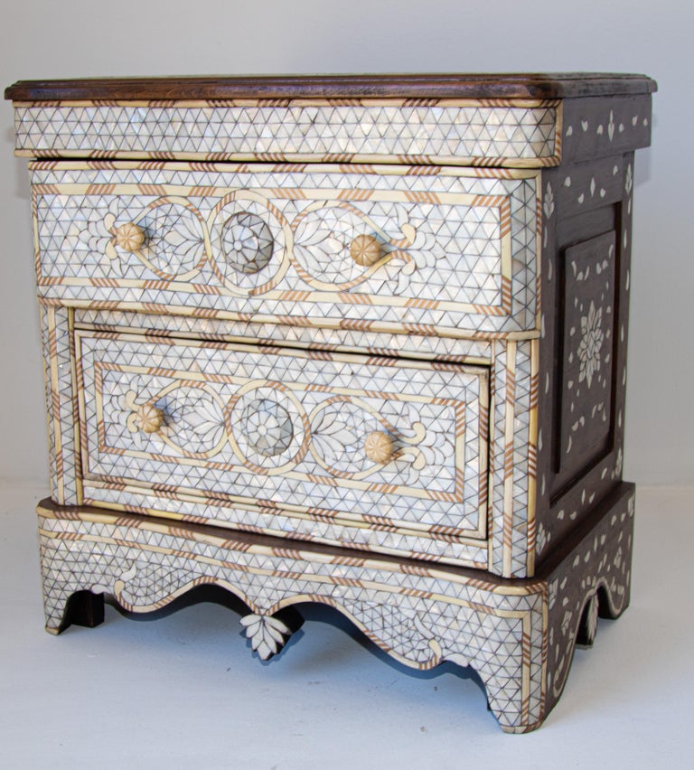 Moorish White Inlay Moroccan Nightstands, a Pair For Sale 8