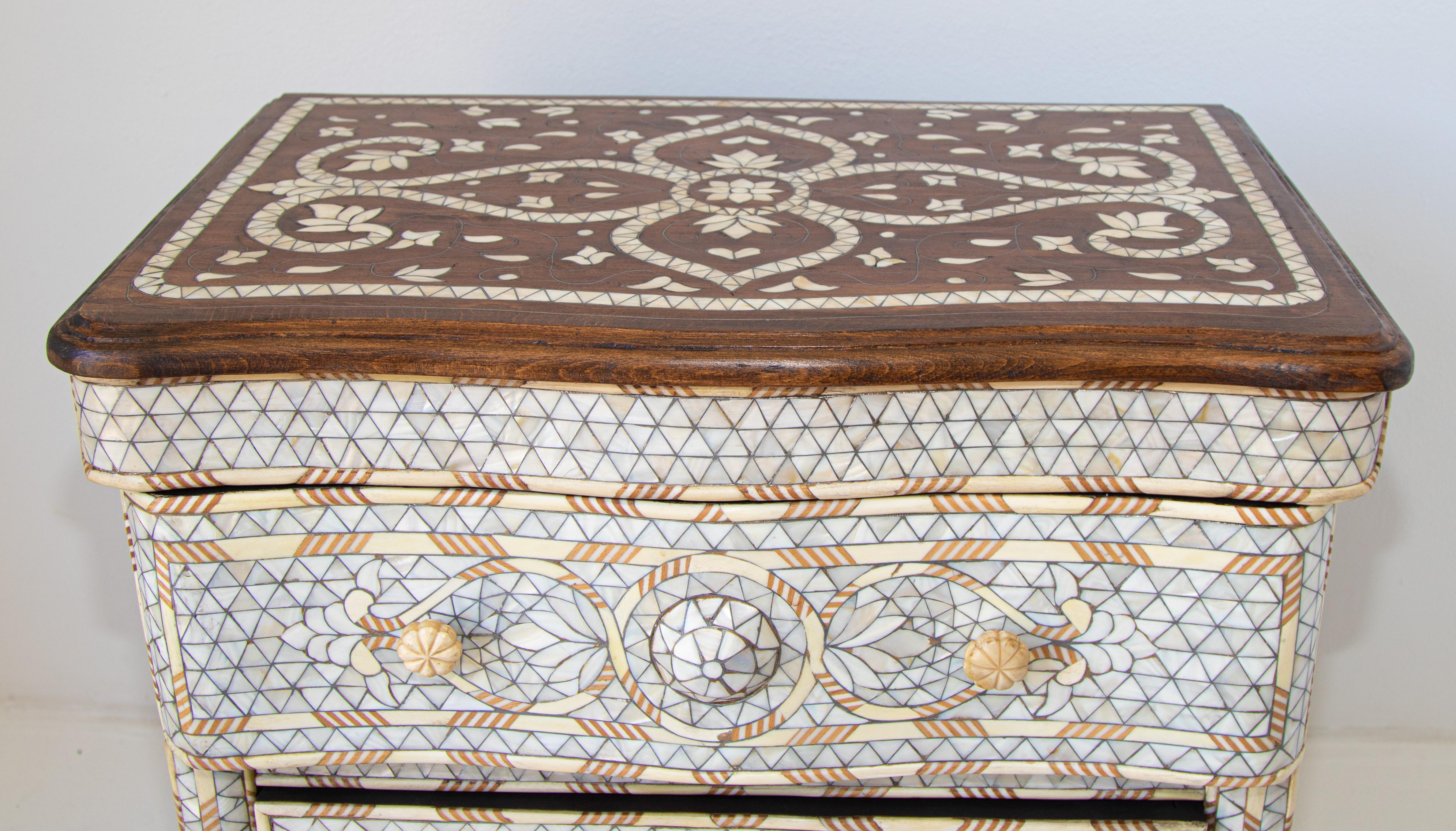 Moorish White Inlay Moroccan Nightstands, a Pair For Sale 13
