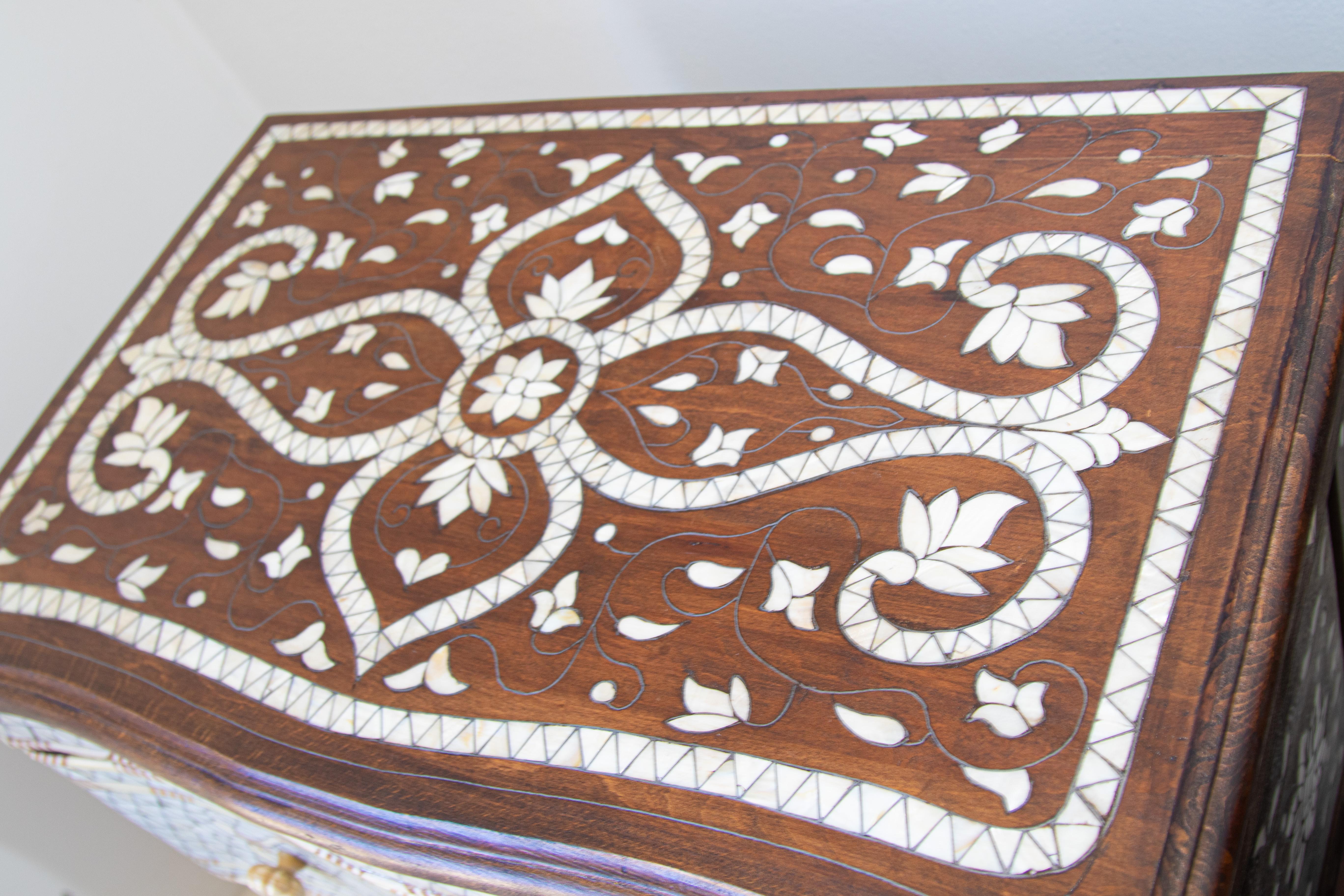 Moorish White Inlay Moroccan Nightstands, a Pair For Sale 1