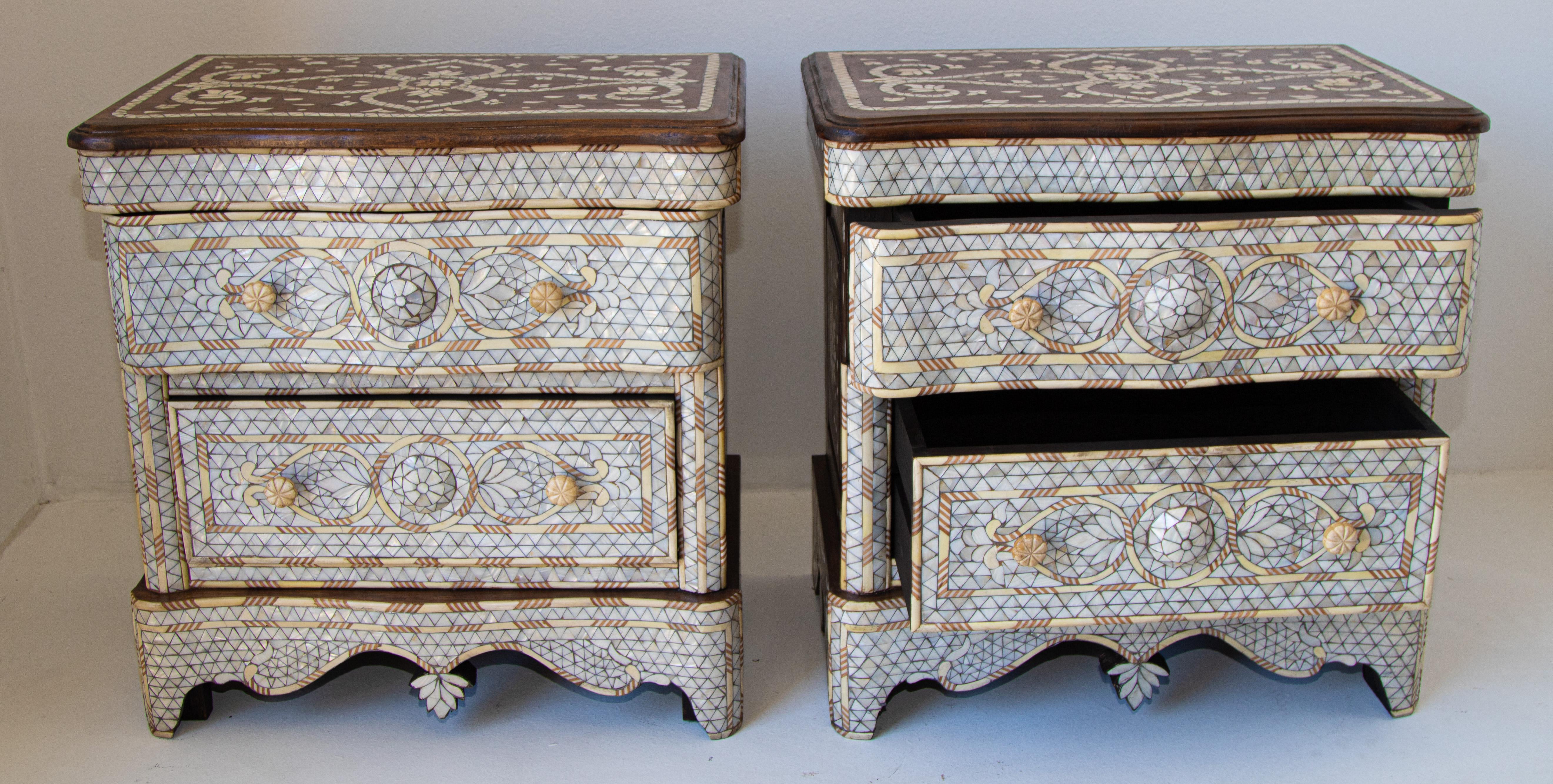 Moorish White Inlay Moroccan Nightstands, a Pair For Sale 2