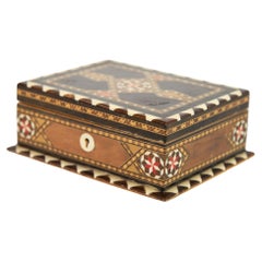 Caja de Madera Morisca Marquetería Islámica Mosaico Art Granada España Khatam Decor 1940s