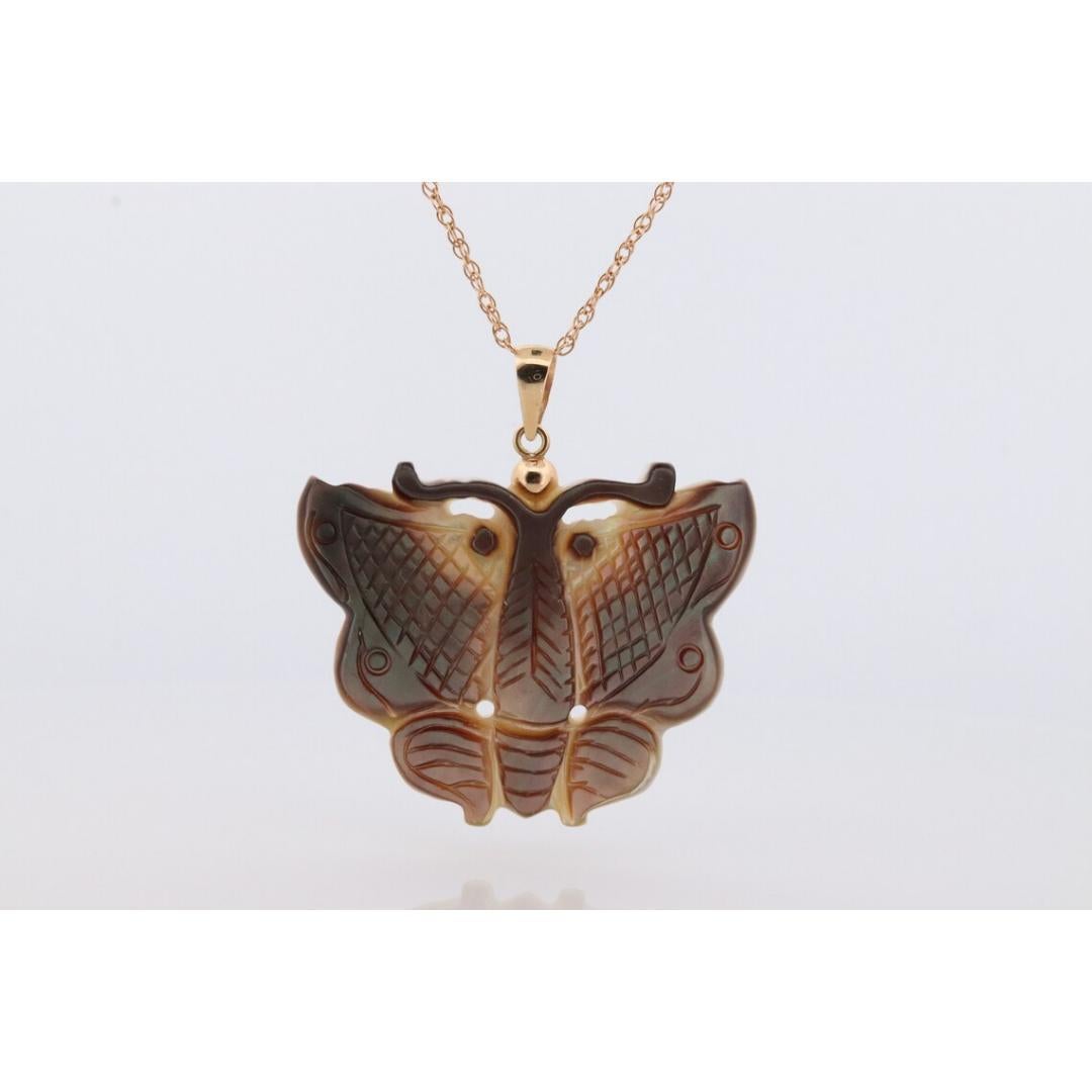 Butterfly MOP 14k. Grand pendentif papillon. Collier à chaîne en or jaune 14 carats. en vente 5