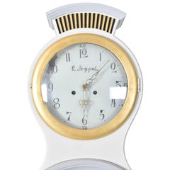 Mora Clock