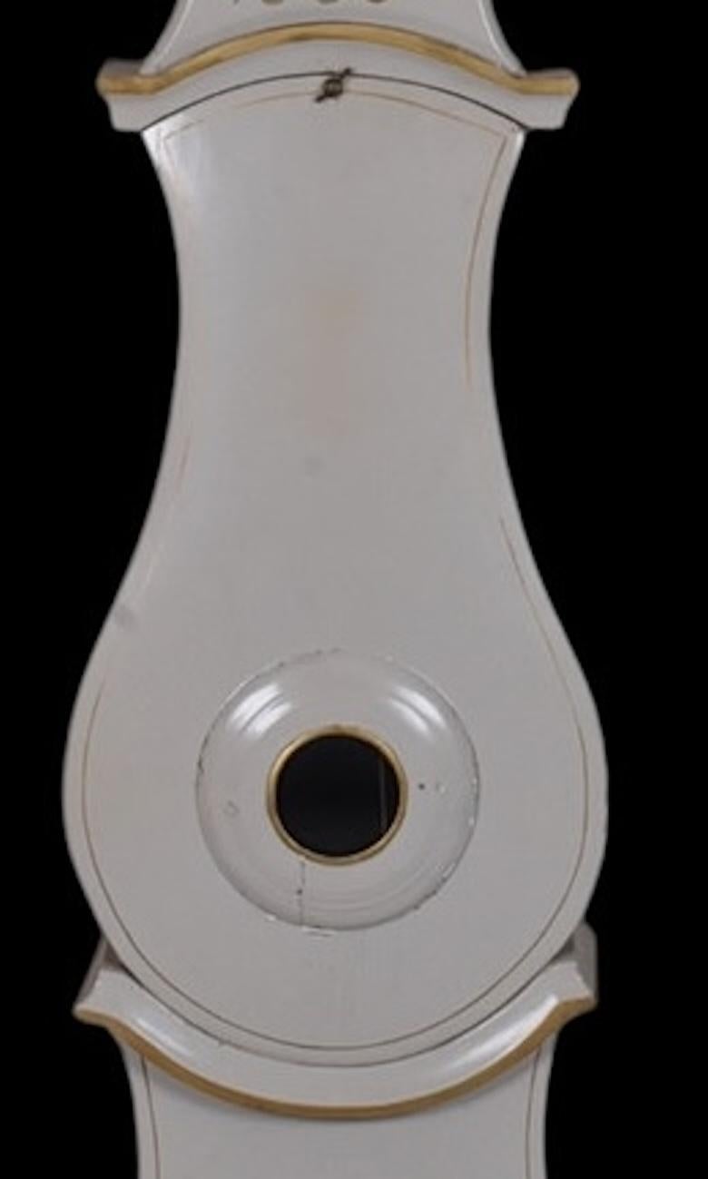 Mora Clocks Sueco 1800s Antiguo blanco 205cm alto Corona Pulido en venta