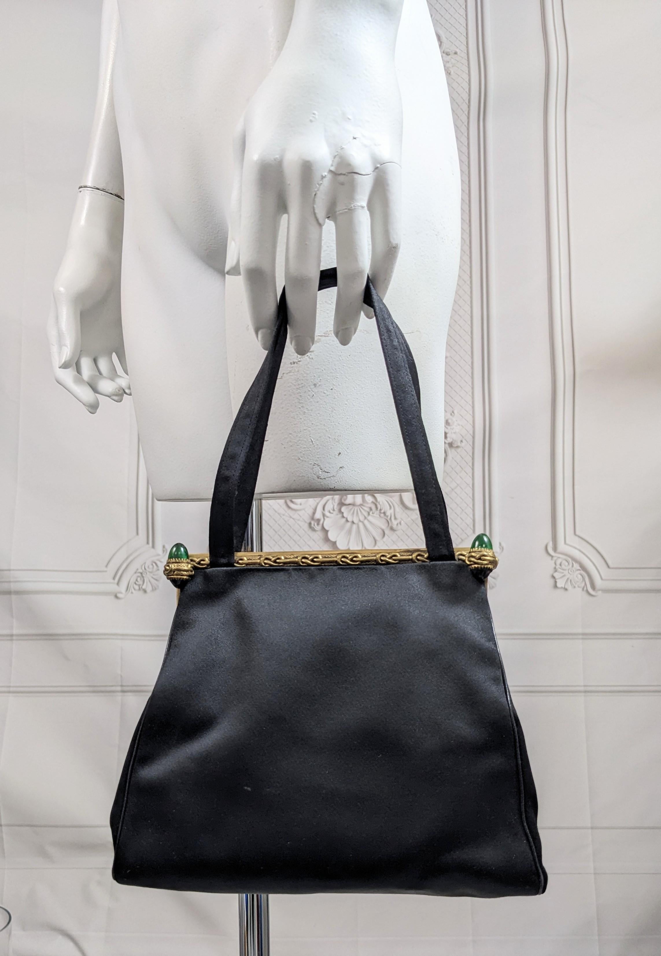 Morabito, Paris Borsa da sera a forma triangolare in raso di seta in vendita 6