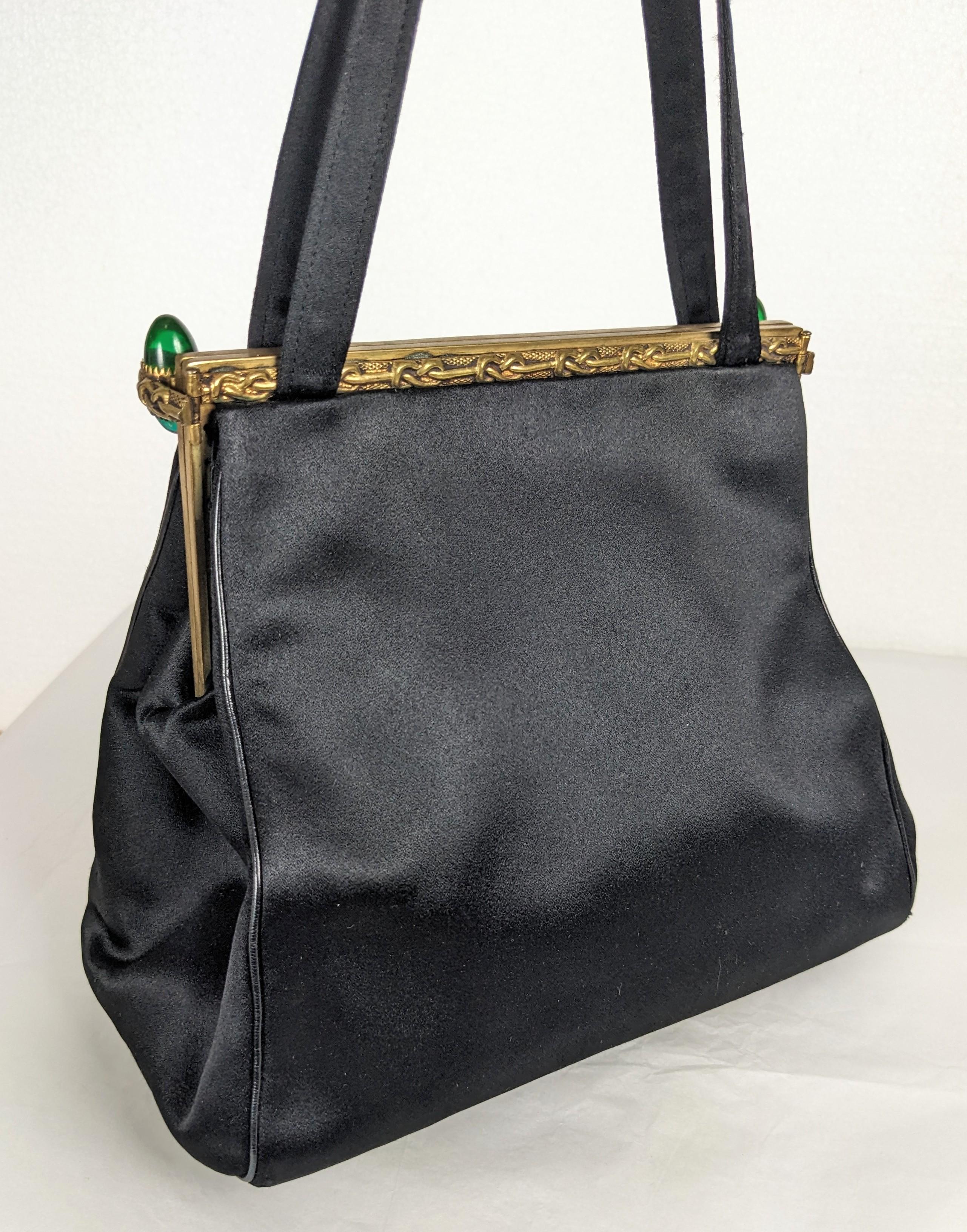 Morabito, Paris Borsa da sera a forma triangolare in raso di seta In condizioni ottime in vendita a New York, NY