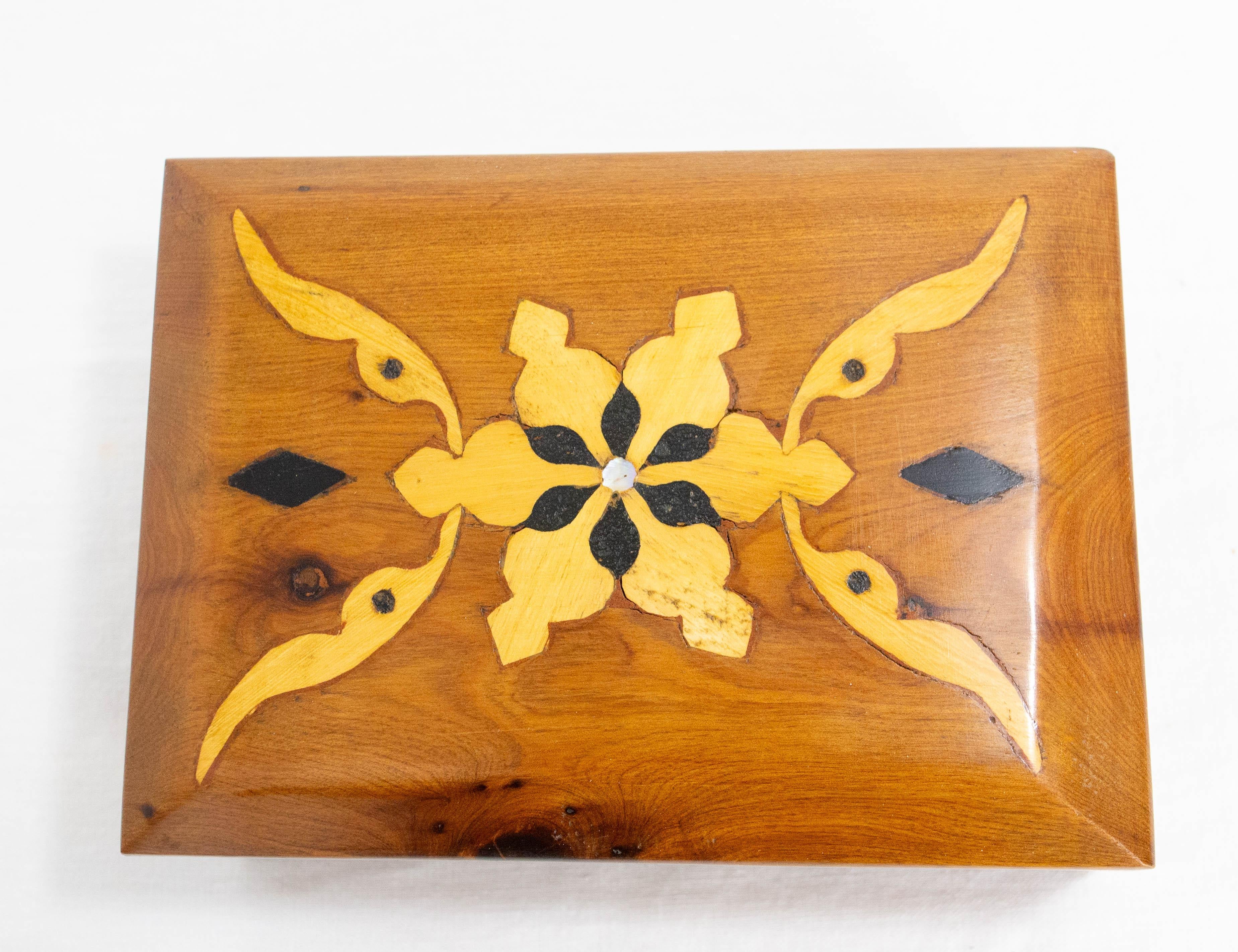Mid-Century moderno Scatola intarsiata in legno di Thuya moraccana, circa 1960 in vendita