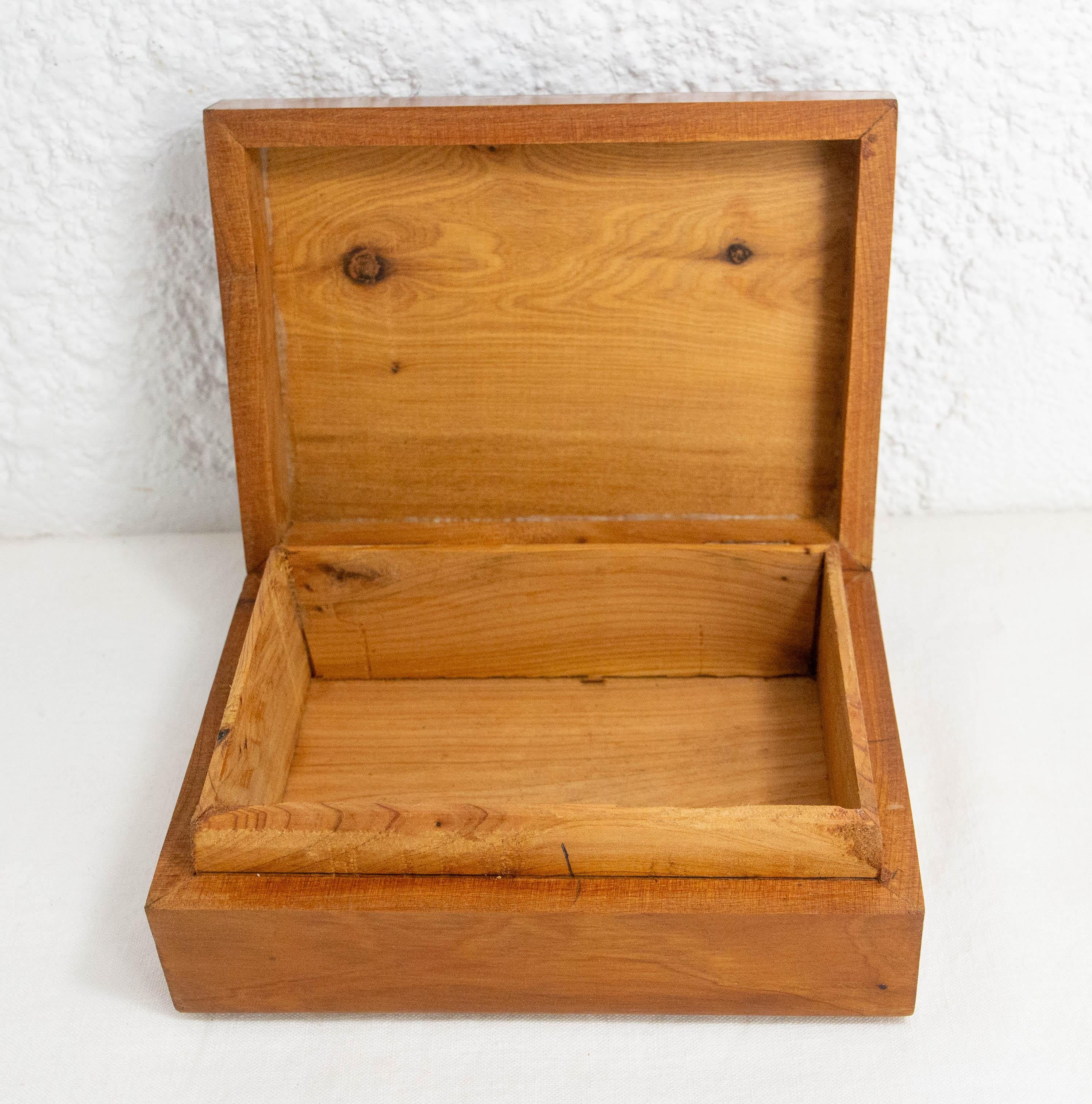 Marqueterie Scatola intarsiata in legno di Thuya moraccana, circa 1960 in vendita