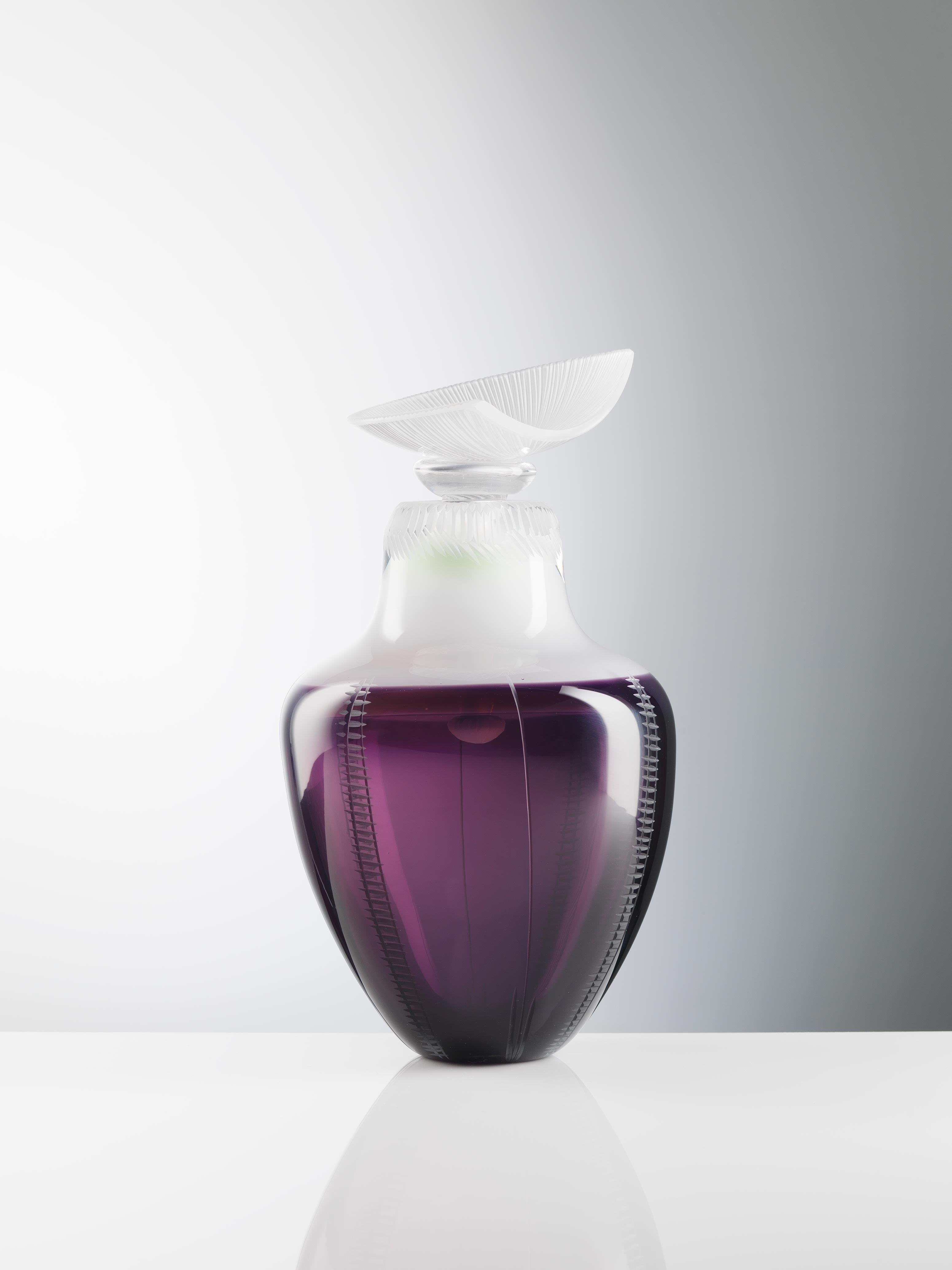 Morado Menta solace3 sculpted blown glass vase handmade by Juli Bolaños-Durman
Solace collection, 2016-2017
One of a kind
Dimensions: 12.6 x 7.9 x 7.9 inches
Materials: Found & blown glass with cuttings

This piece is made of two parts: