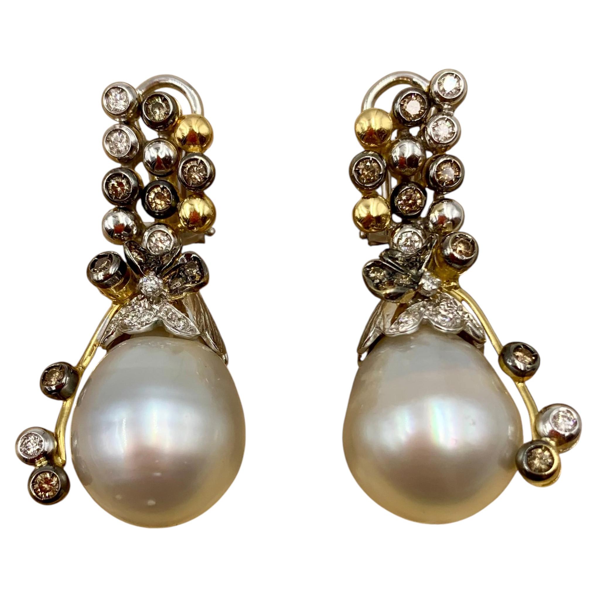 Orecchini Moraglione con diamanti colorati, diamanti e perle barocche grandi in oro 18 carati