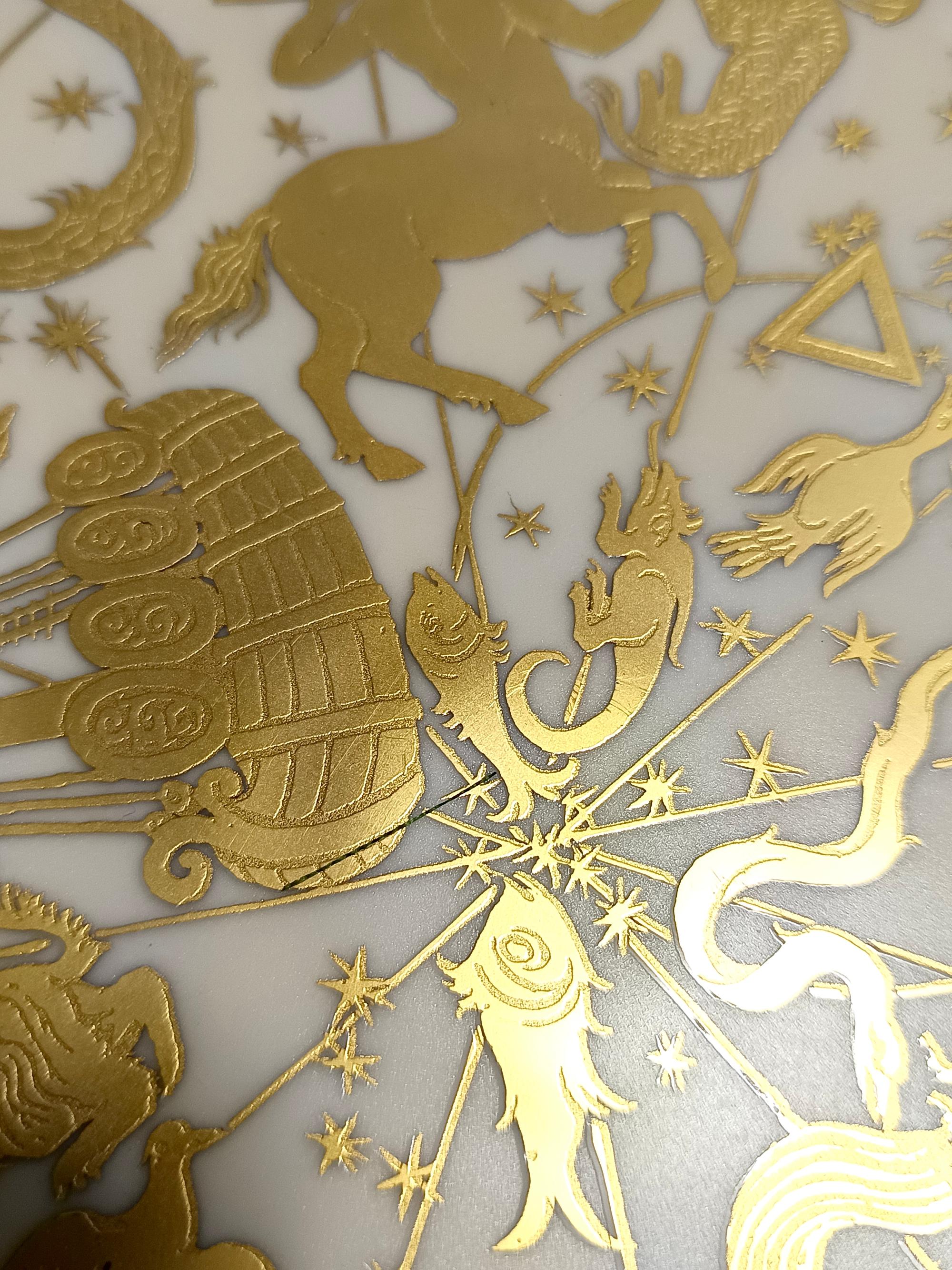 Piatto da parete in porcellana bianca e oro 24k Morbelli 