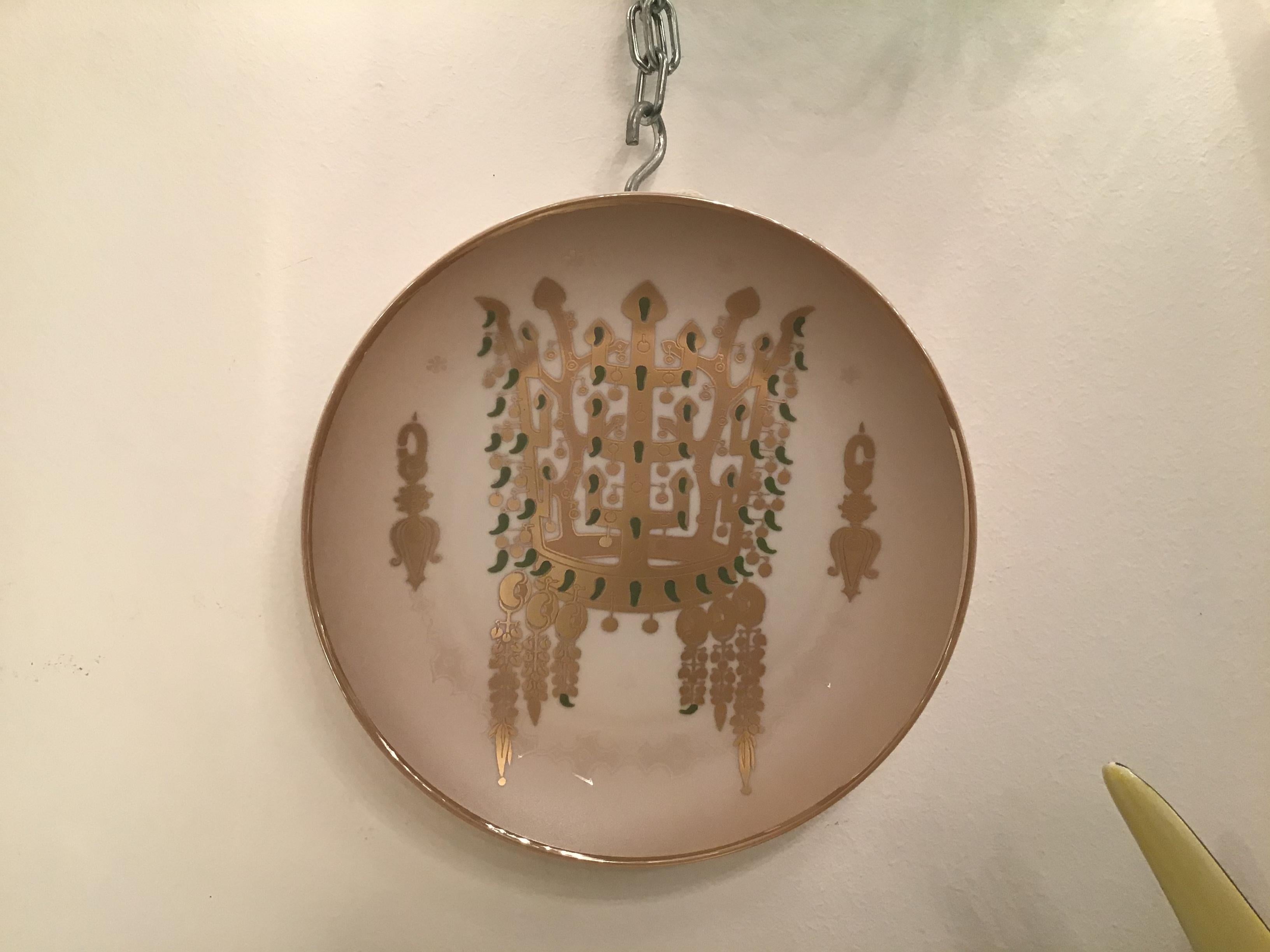 Morbelli Porcelain “Dinastia Silla” Wall Plates Worked with Pure Gold 1960 Italy For Sale 9