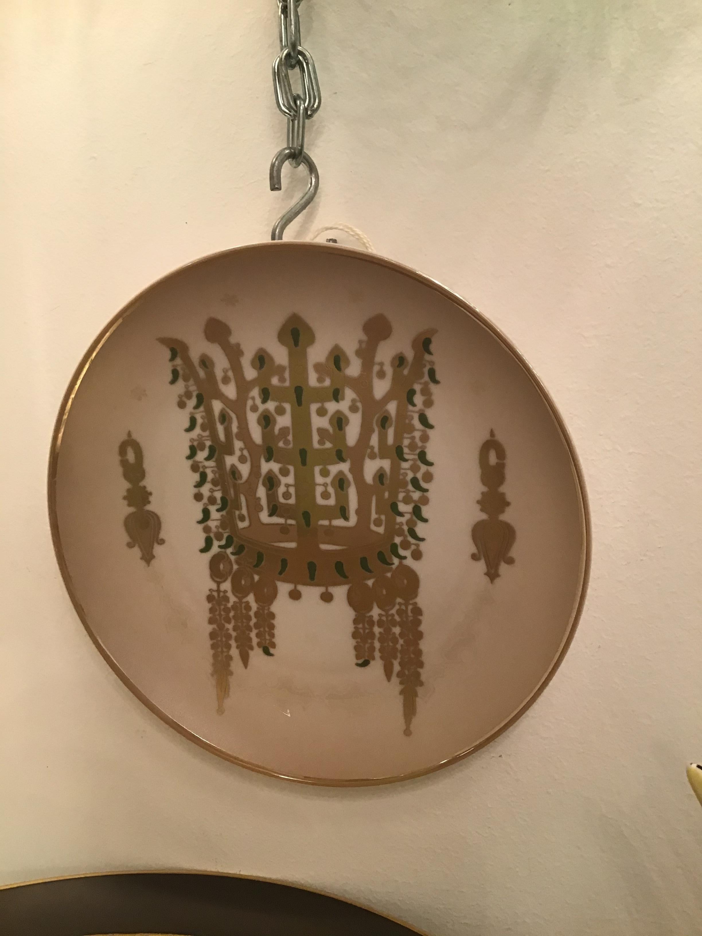 Morbelli Porcelain “Dinastia Silla” Wall Plates Worked with Pure Gold 1960 Italy For Sale 1