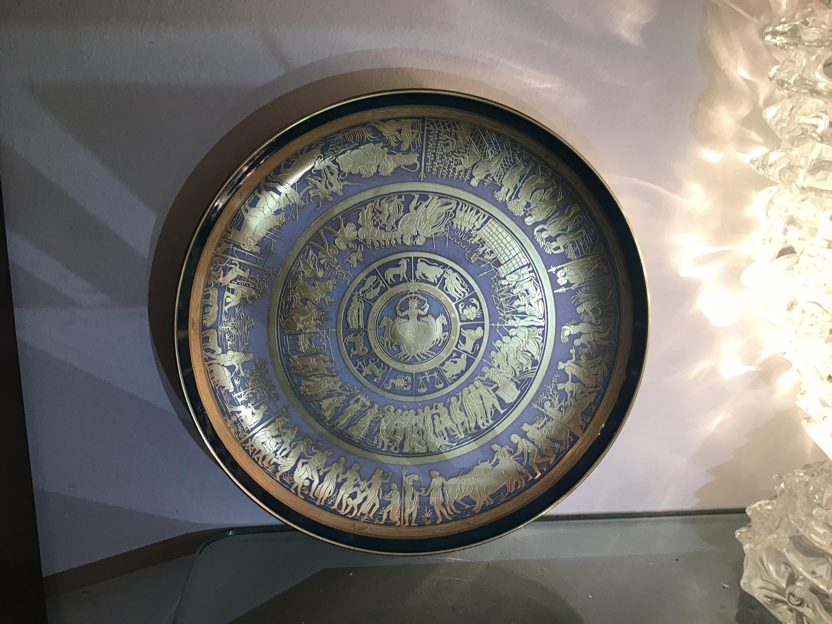 Morbelli Porcelain “Scudo di AchilleWall Plates Worked with Pure Gold 1960 Italy For Sale 6
