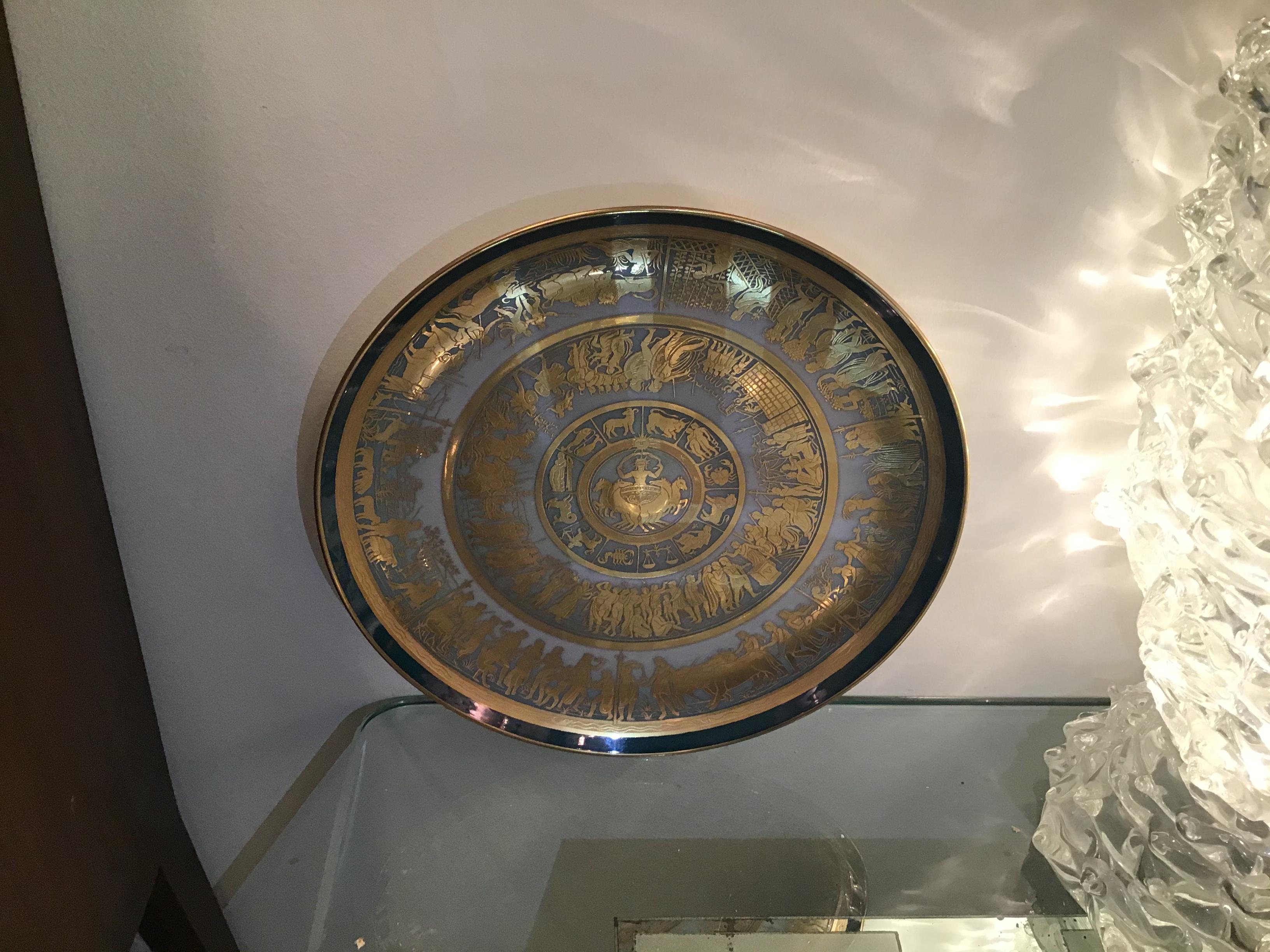 Mid-20th Century Morbelli Porcelain “Scudo di AchilleWall Plates Worked with Pure Gold 1960 Italy For Sale