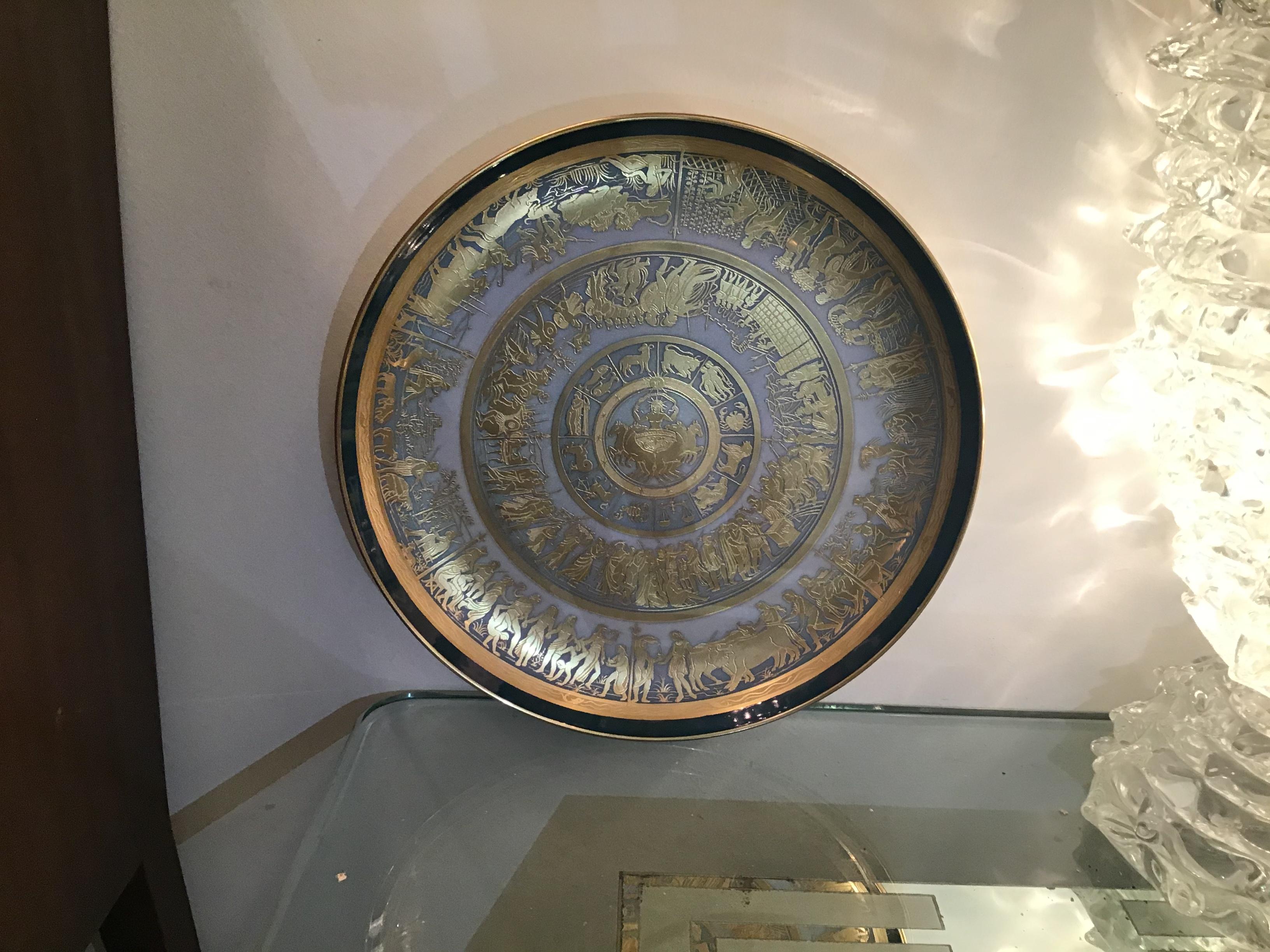 Morbelli Porcelain “Scudo di AchilleWall Plates Worked with Pure Gold 1960 Italy For Sale 2